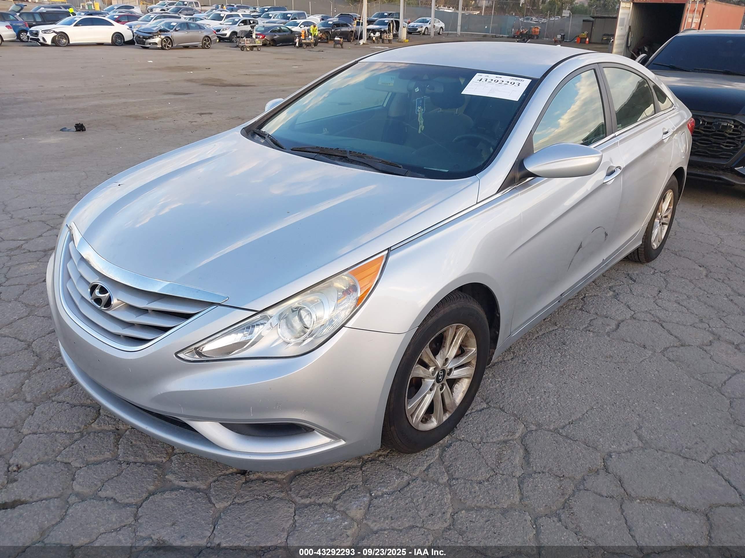 HYUNDAI SONATA image 2