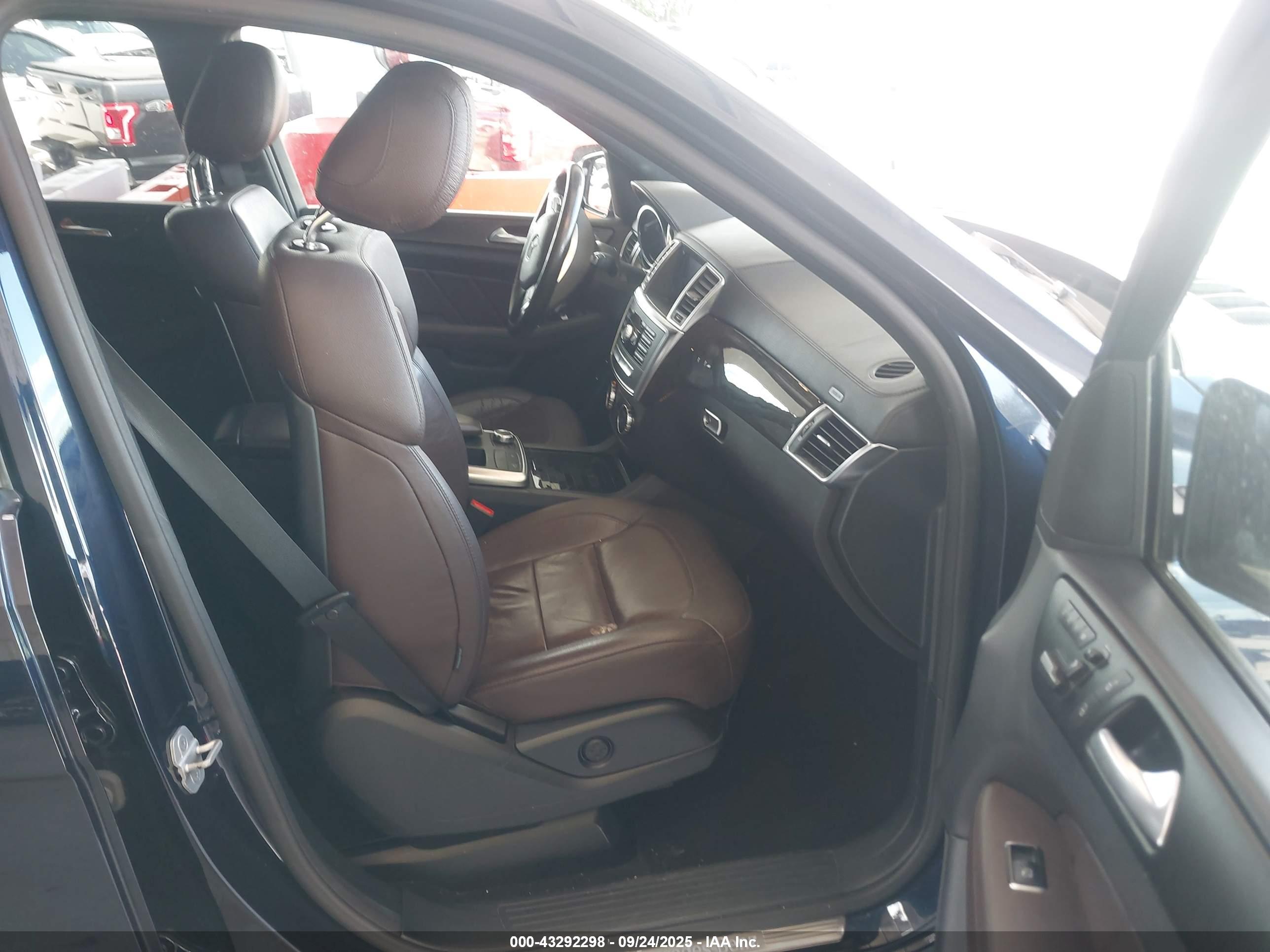 MERCEDES-BENZ GL image 5