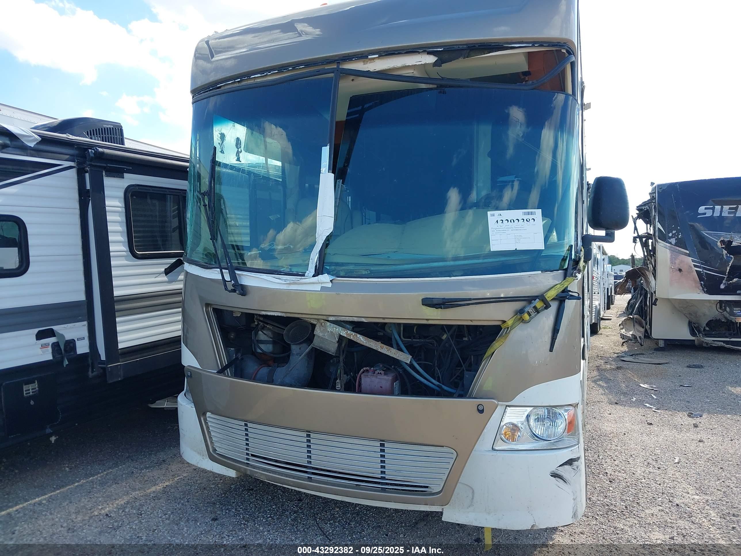 WORKHORSE CUSTOM image 6