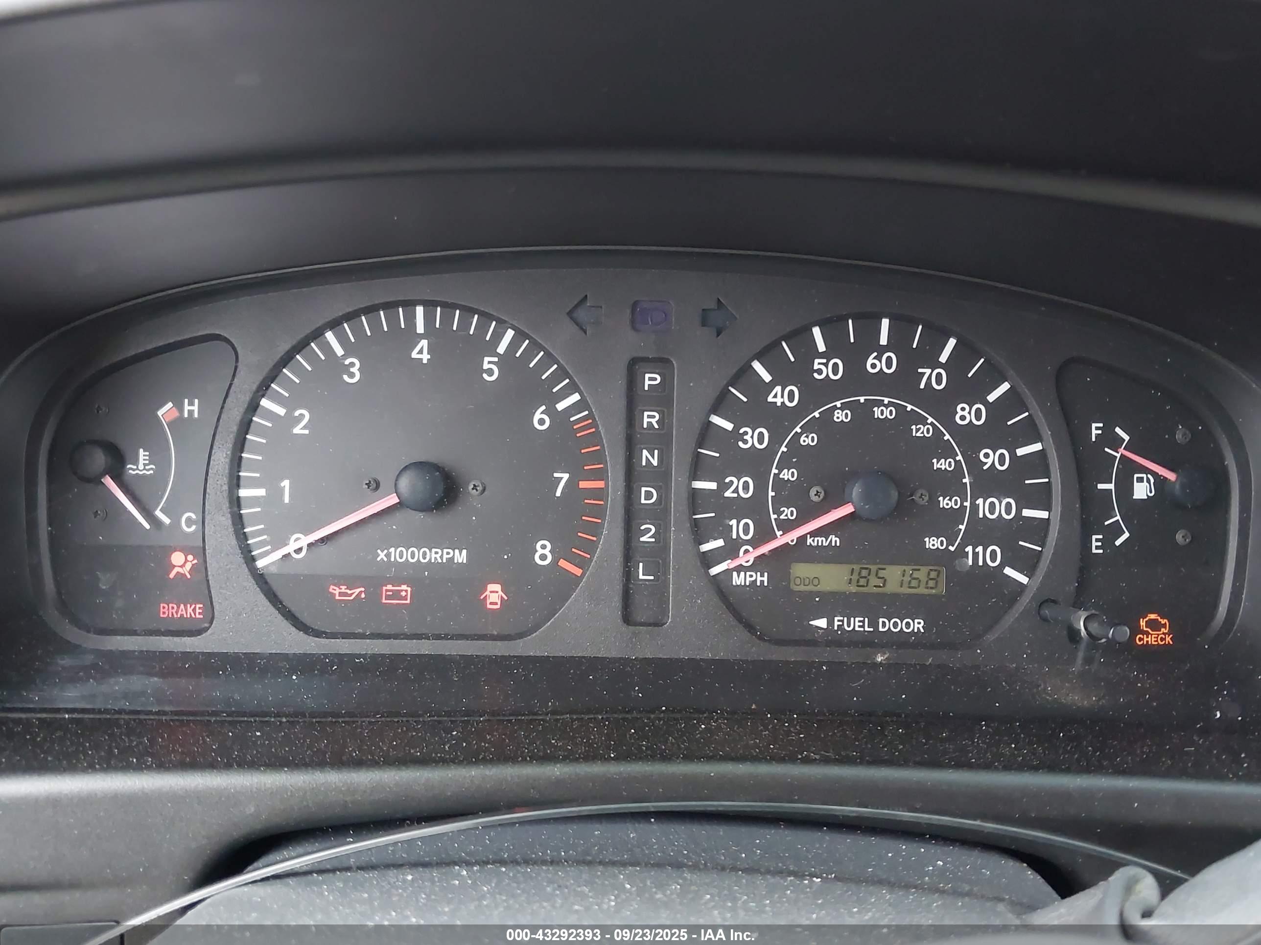 TOYOTA SIENNA image 7