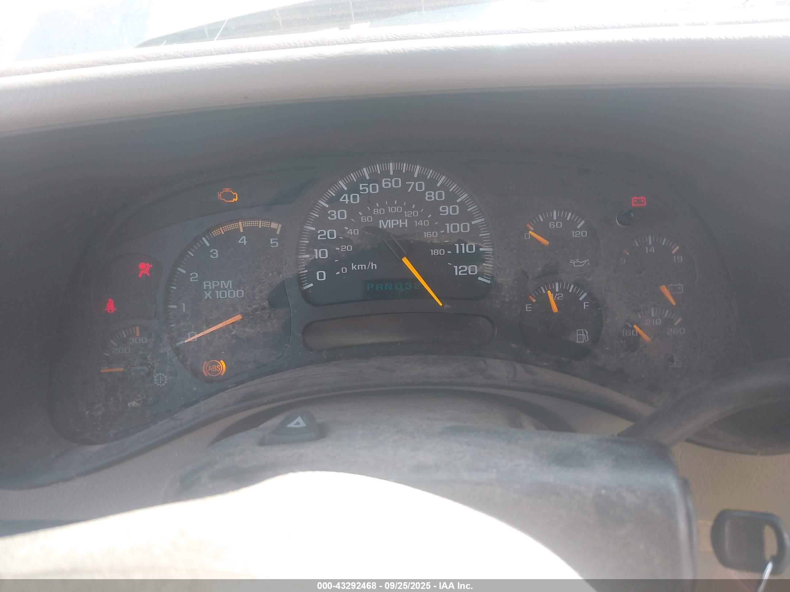 CHEVROLET SILVERADO image 7