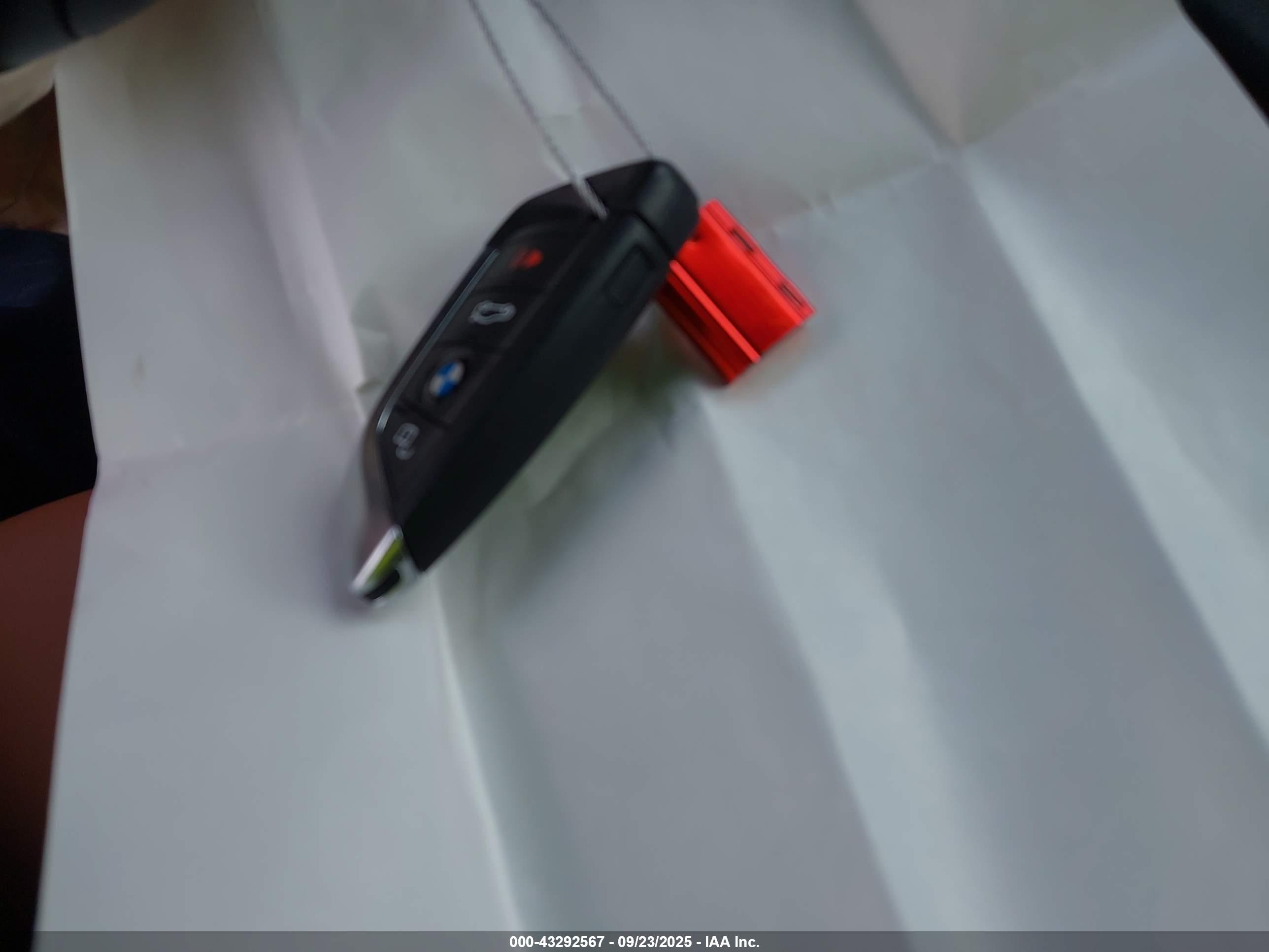 BMW I4 image 11