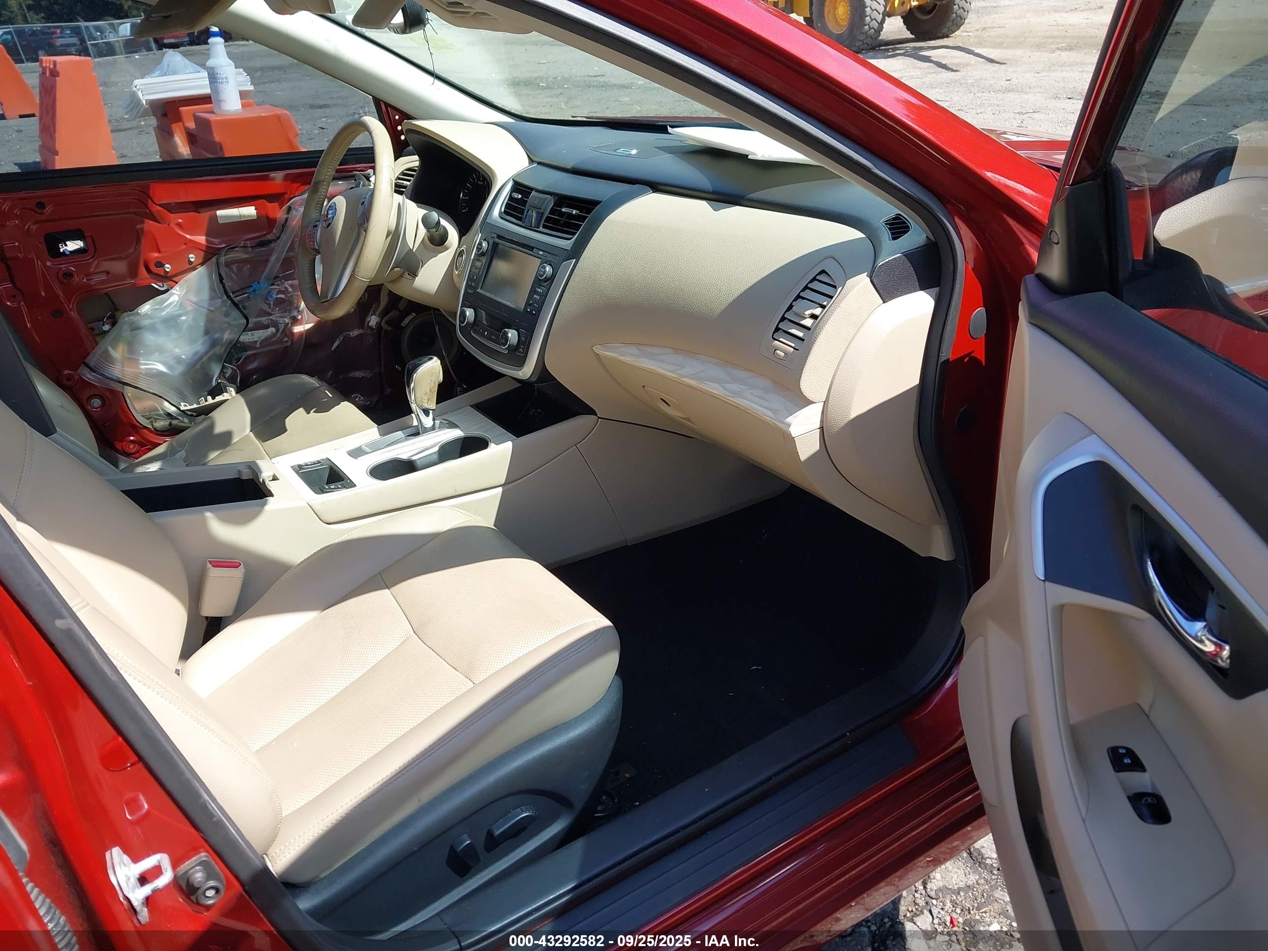 NISSAN ALTIMA image 5