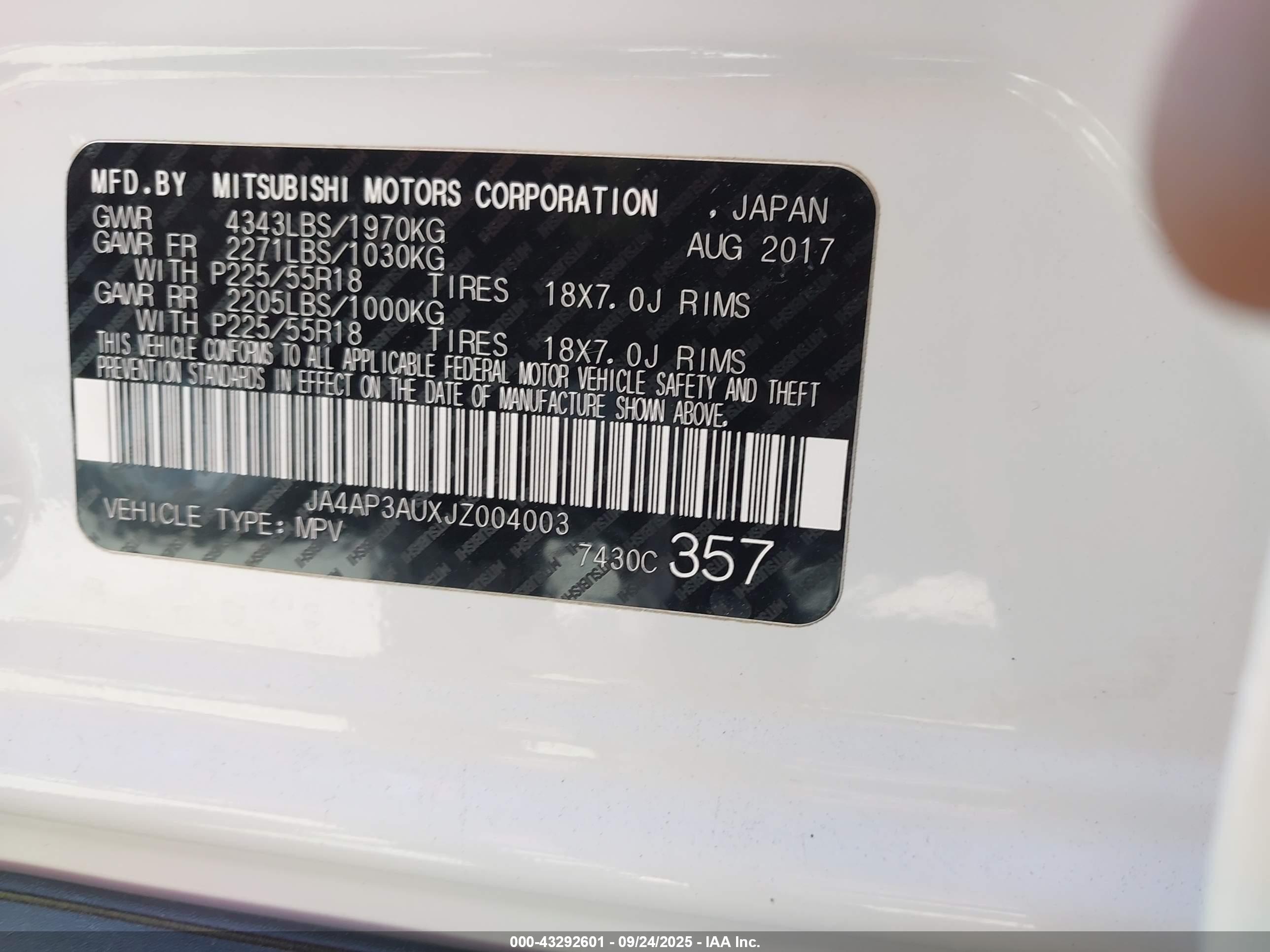 MITSUBISHI OUTLANDER image 9