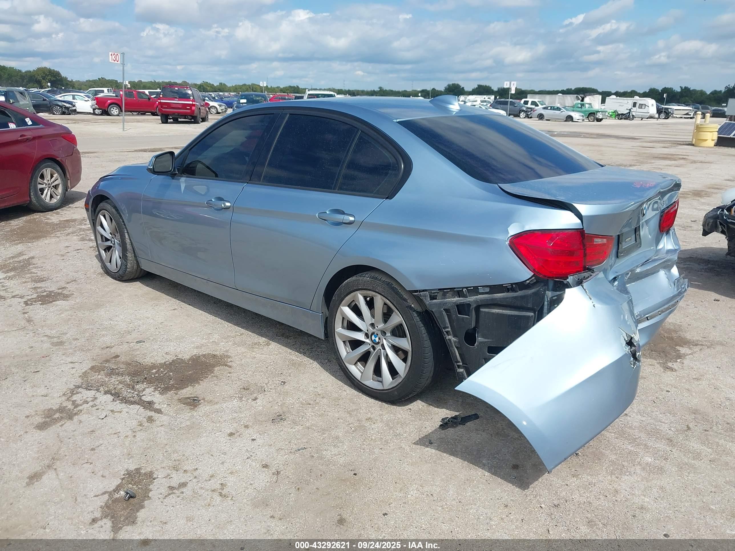 BMW 328I image 3