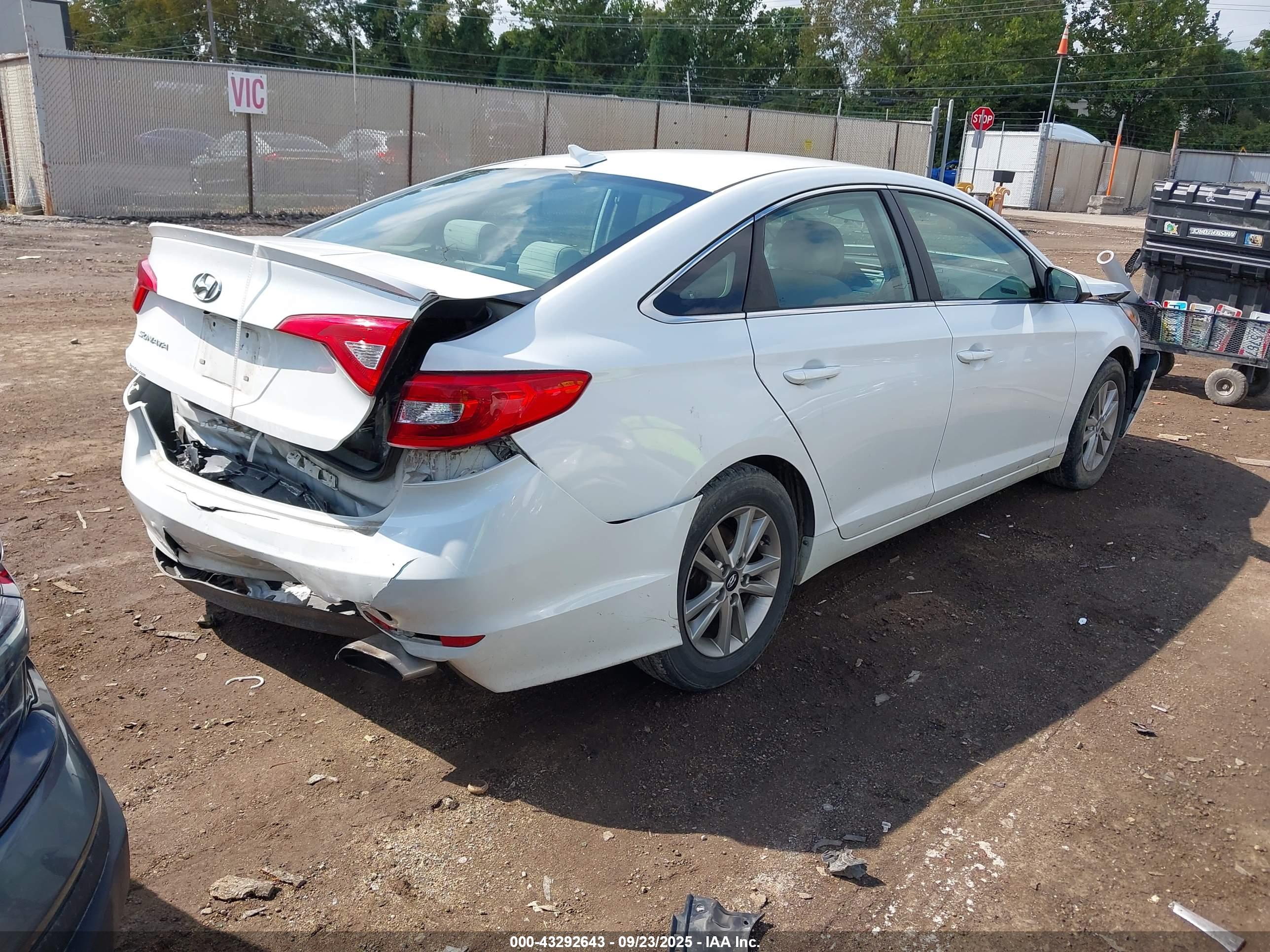 HYUNDAI SONATA image 4