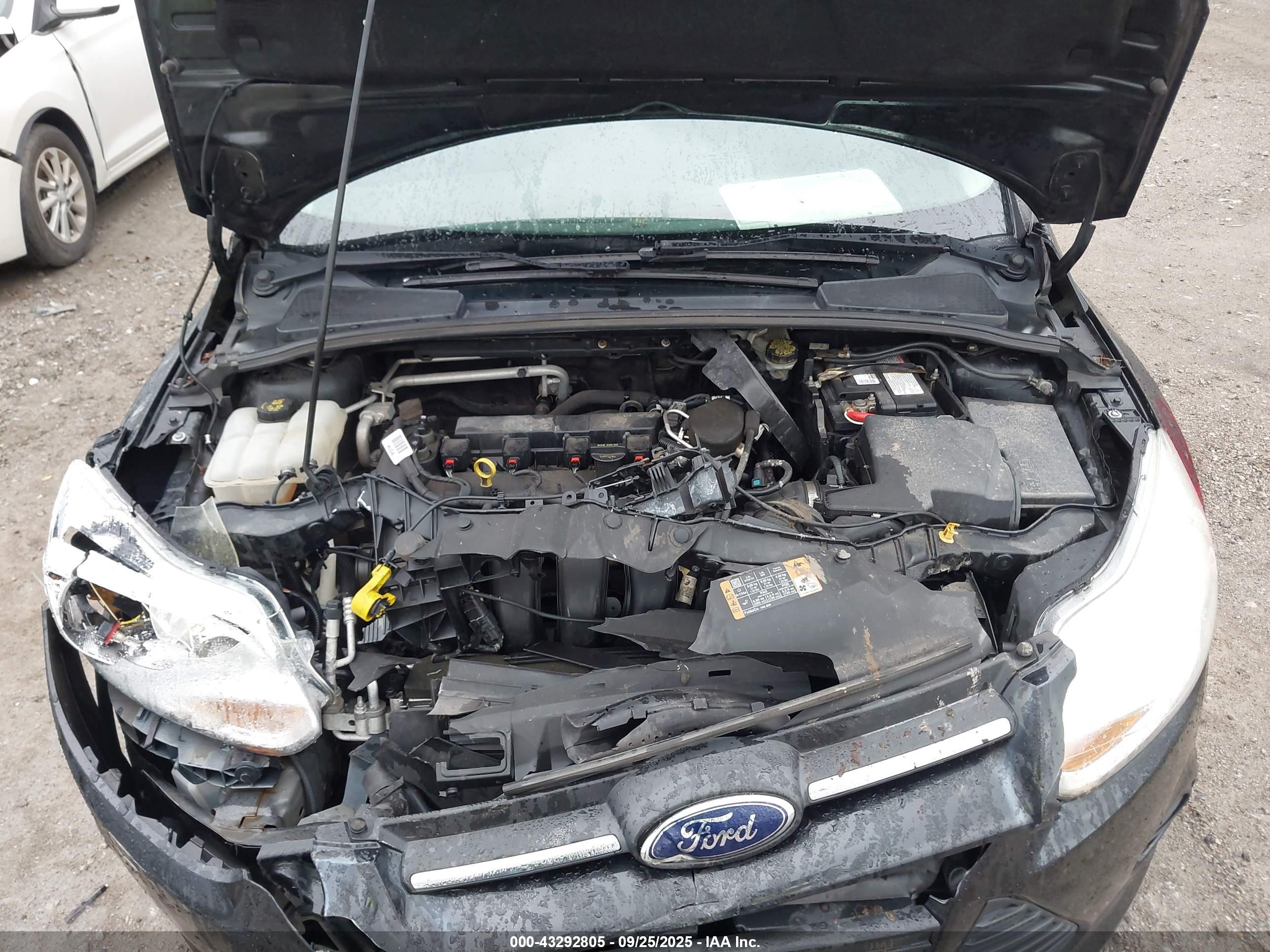 FORD FOCUS image 10