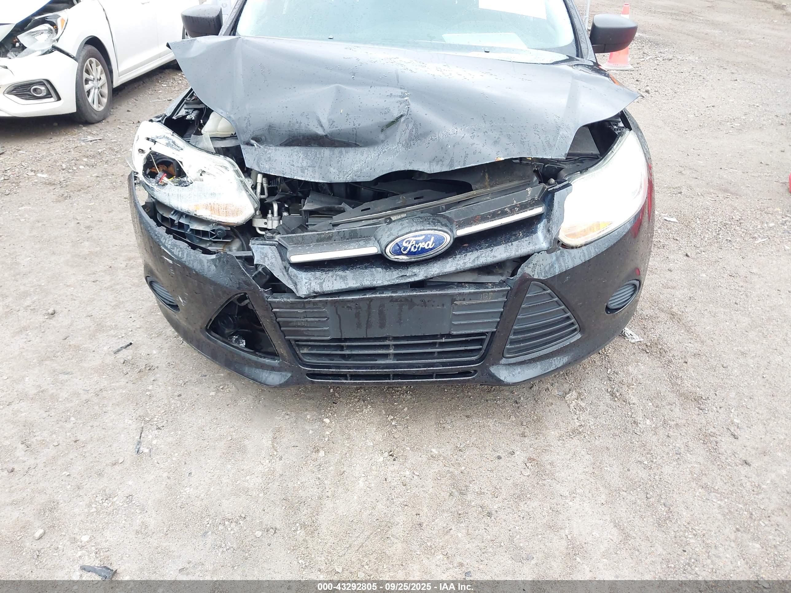 FORD FOCUS image 6