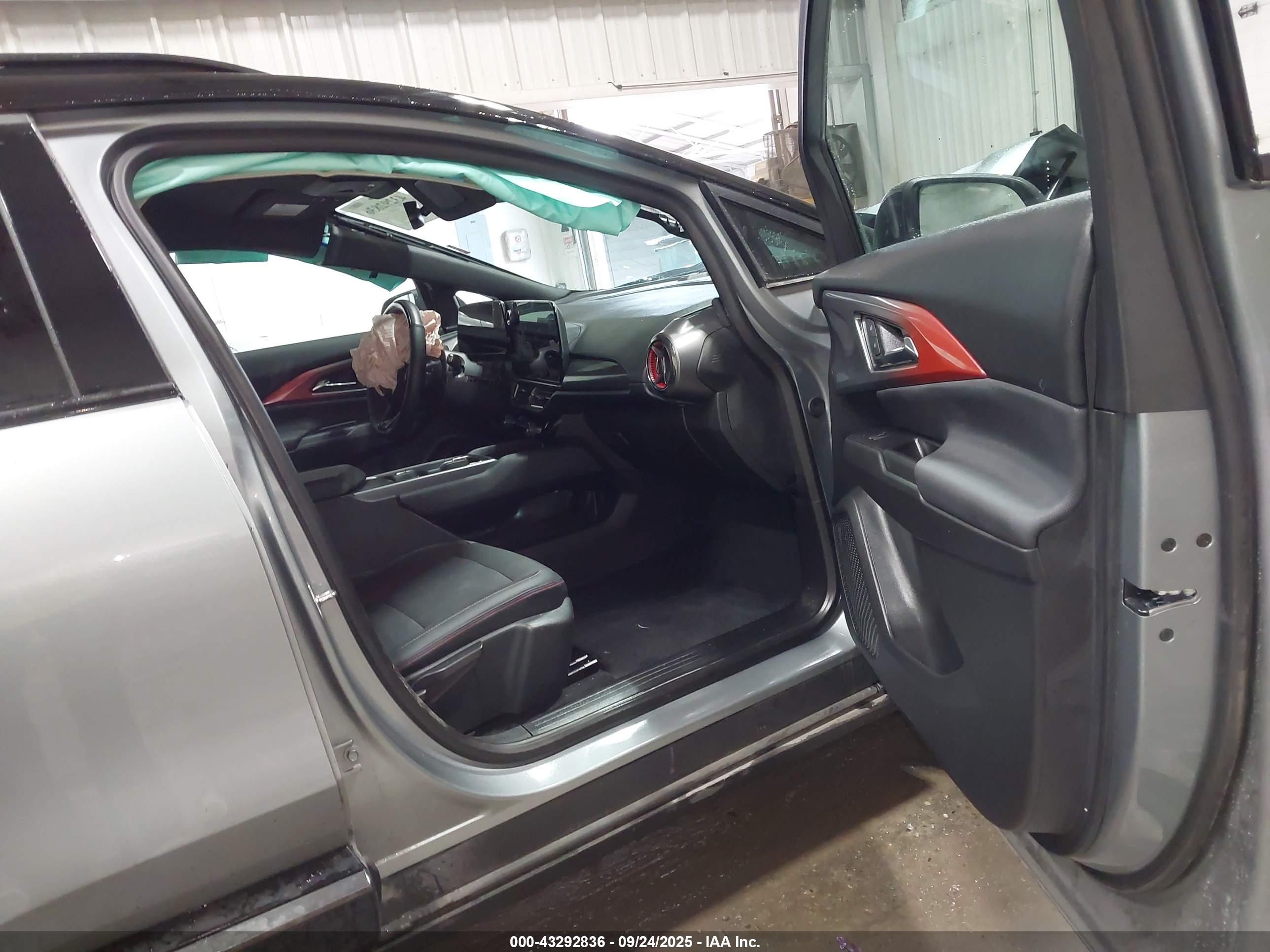 CHEVROLET EQUINOX image 5