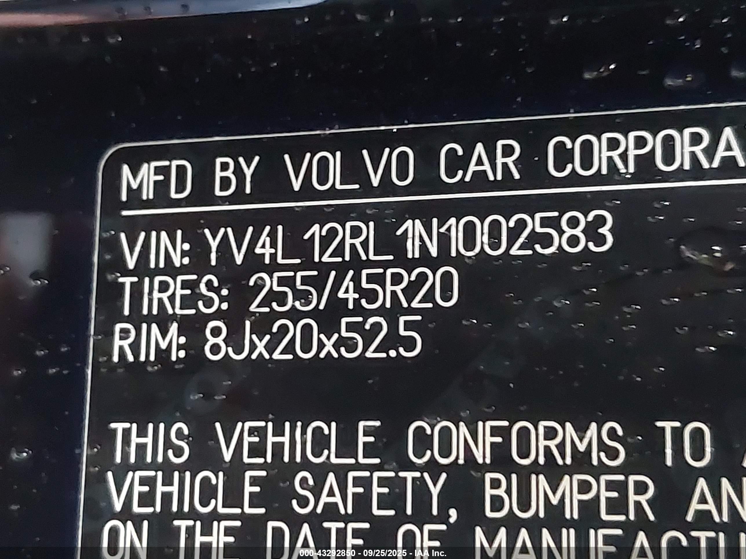 VOLVO XC60 image 9