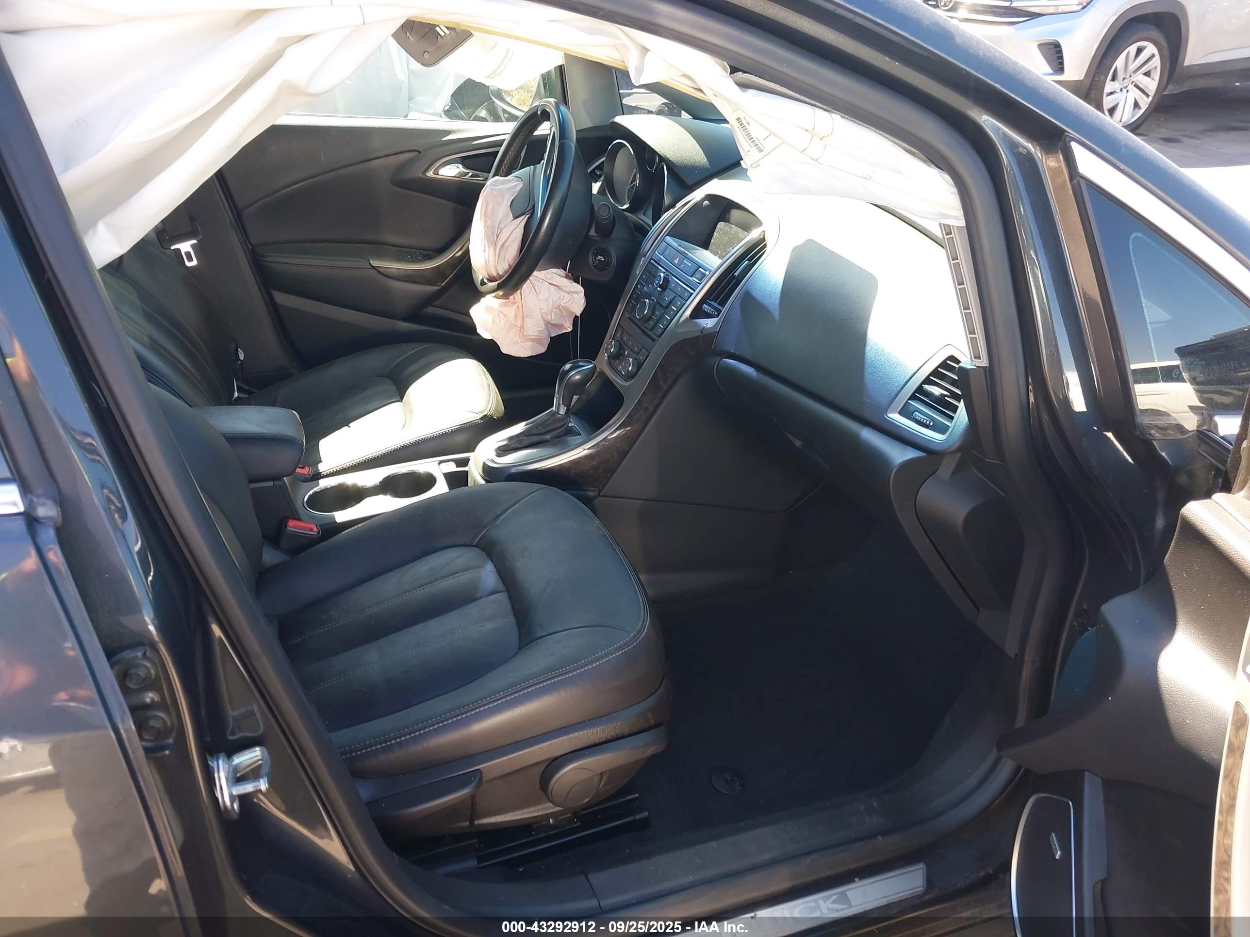 BUICK VERANO image 5
