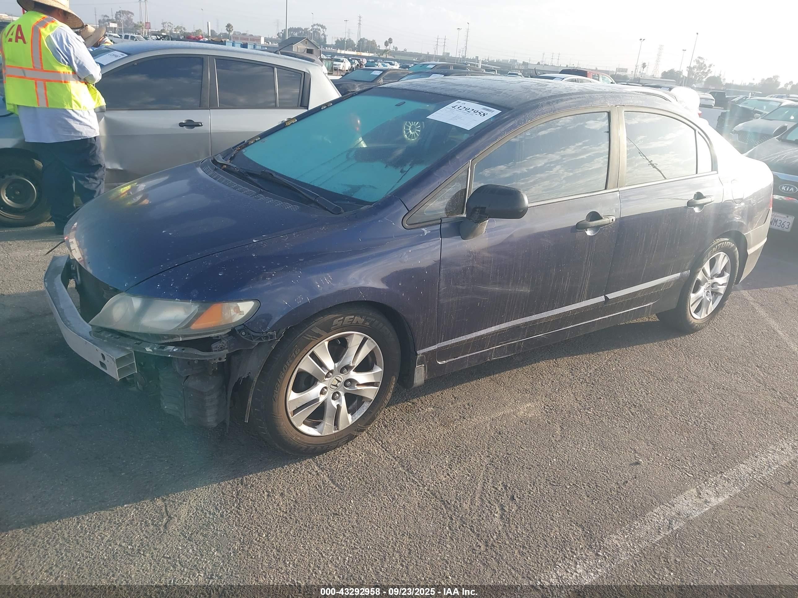 HONDA CIVIC image 2