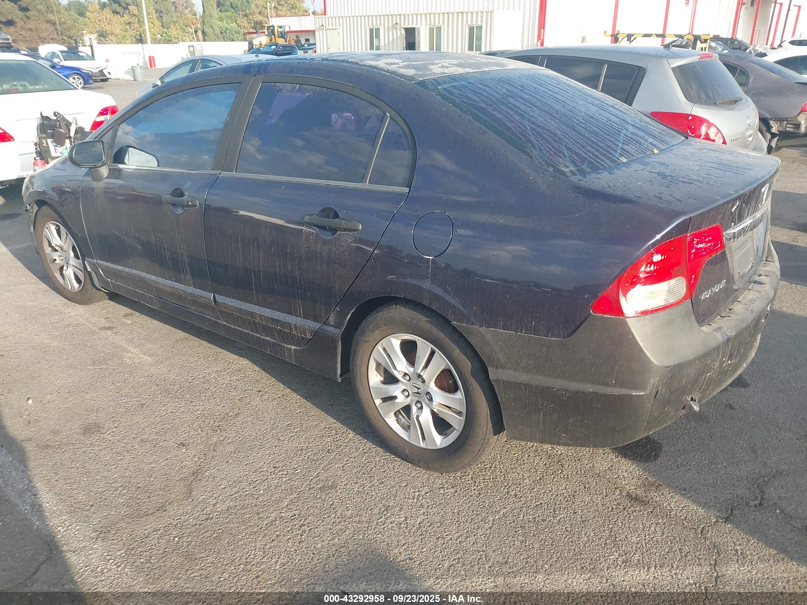 HONDA CIVIC image 3