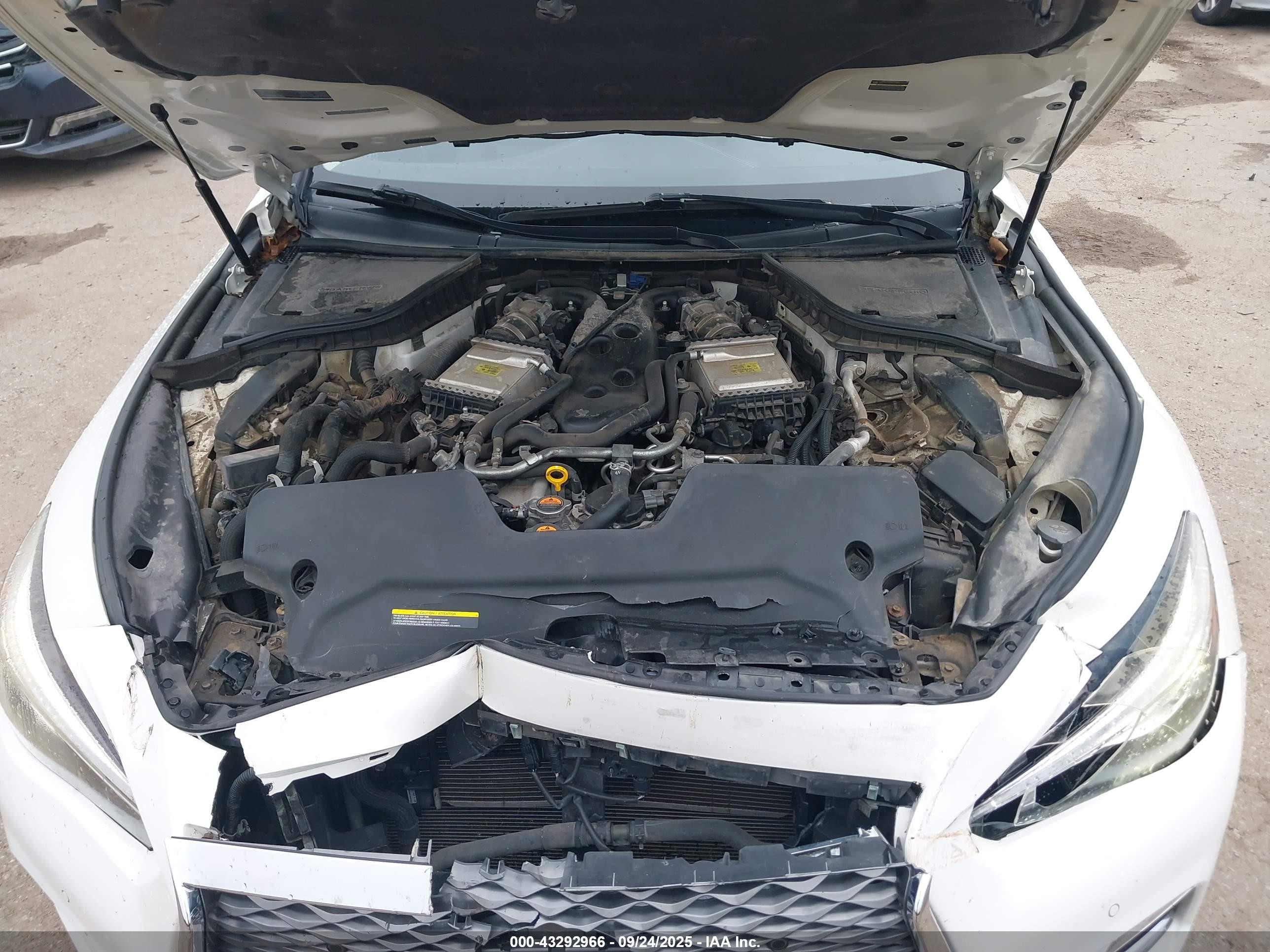 INFINITI Q50 image 10