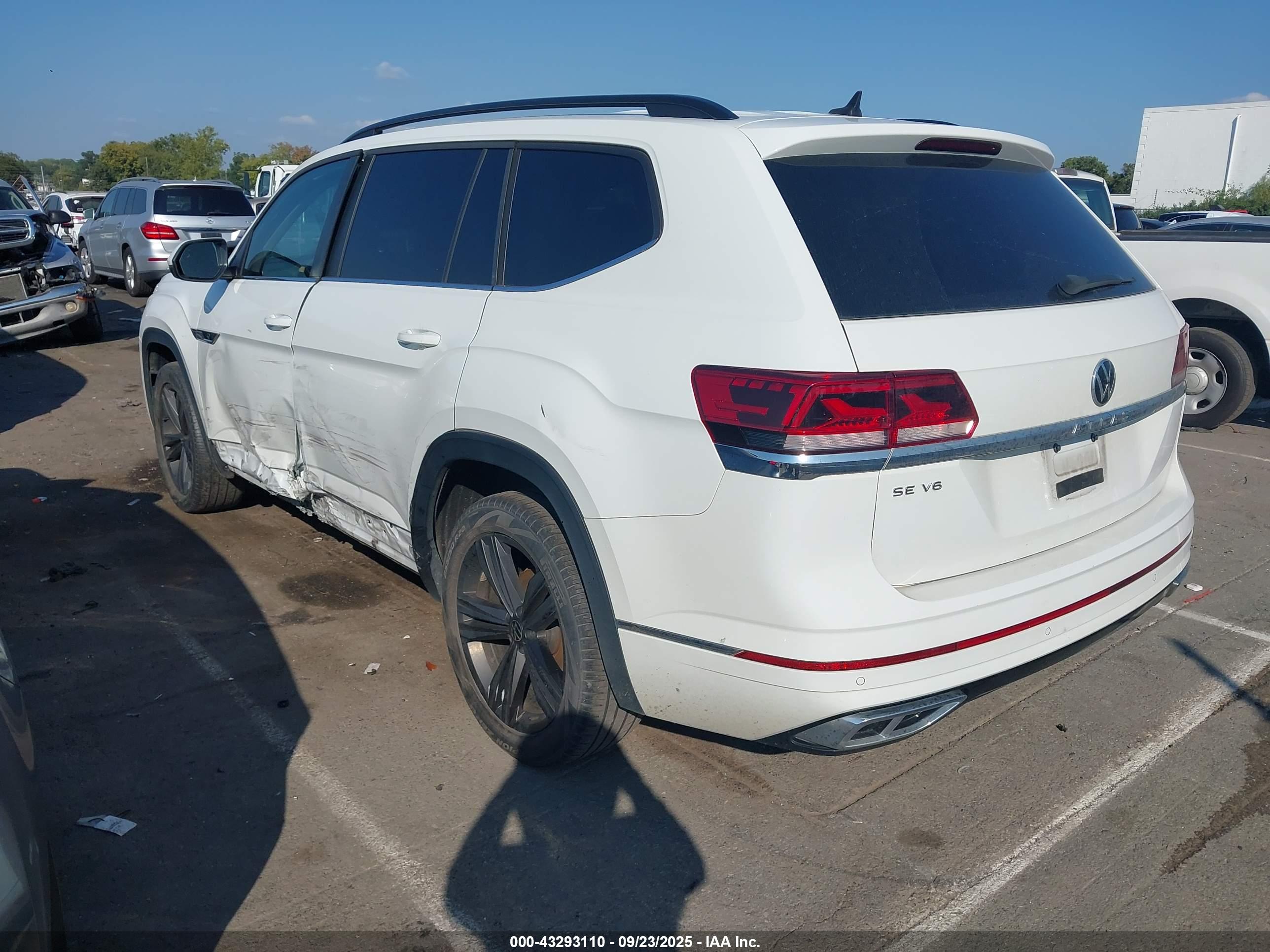VOLKSWAGEN ATLAS image 3