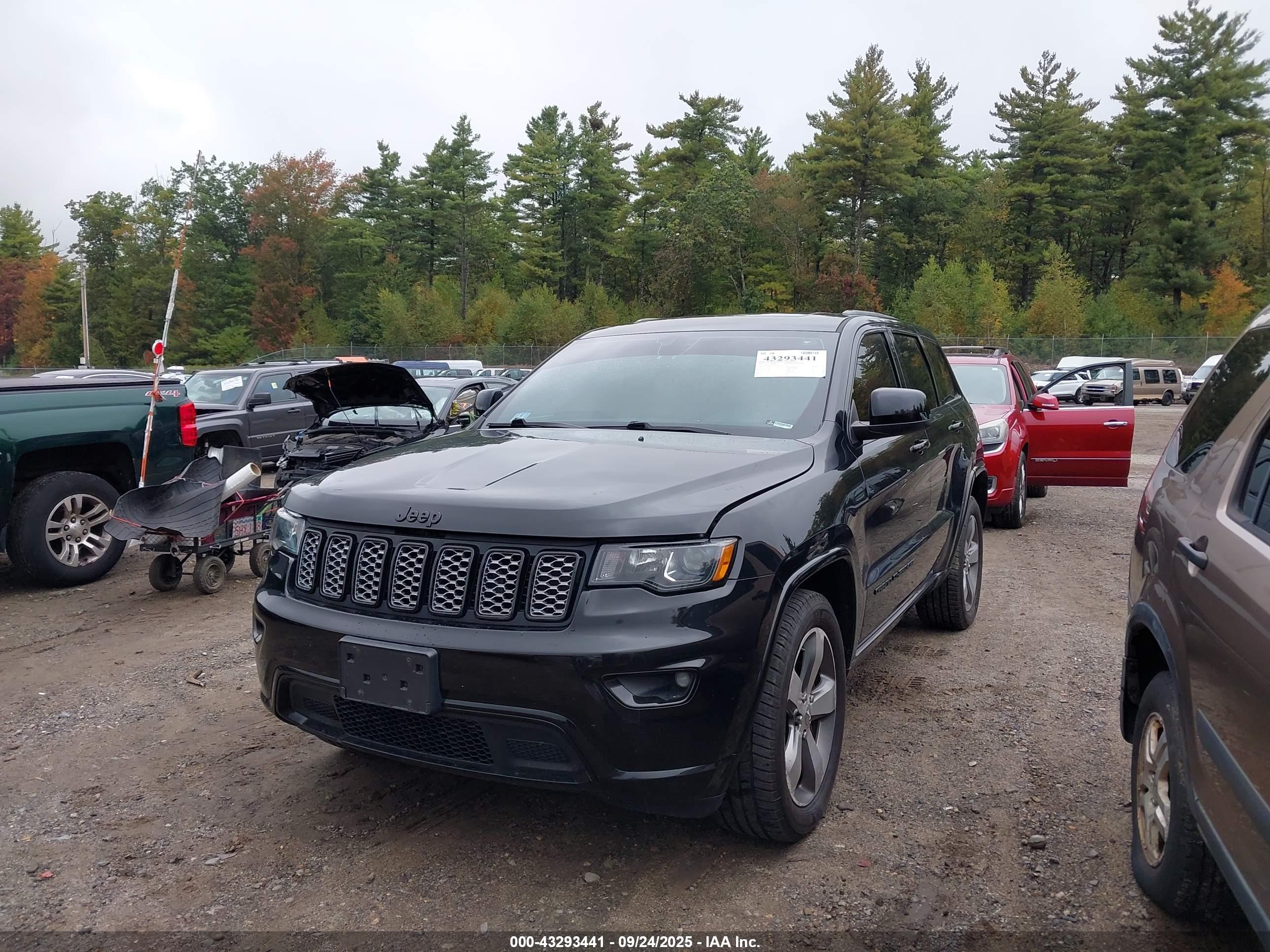 JEEP GRAND image 2