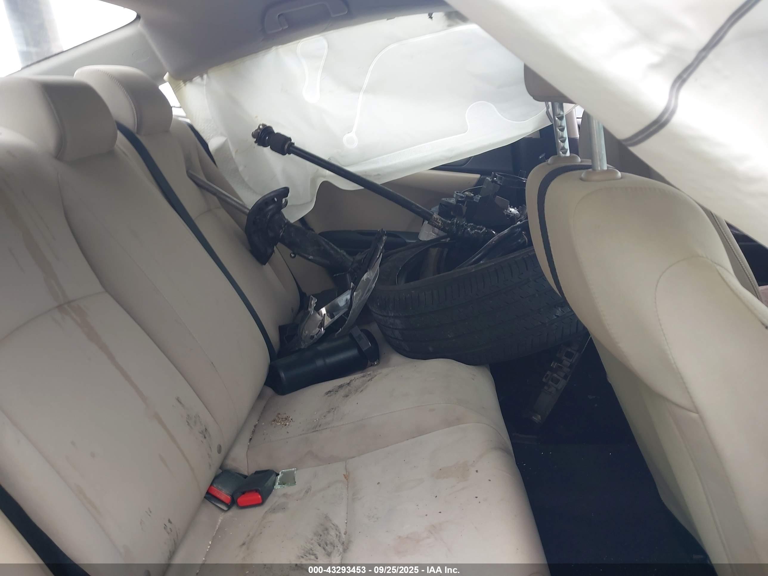 HONDA CIVIC image 8