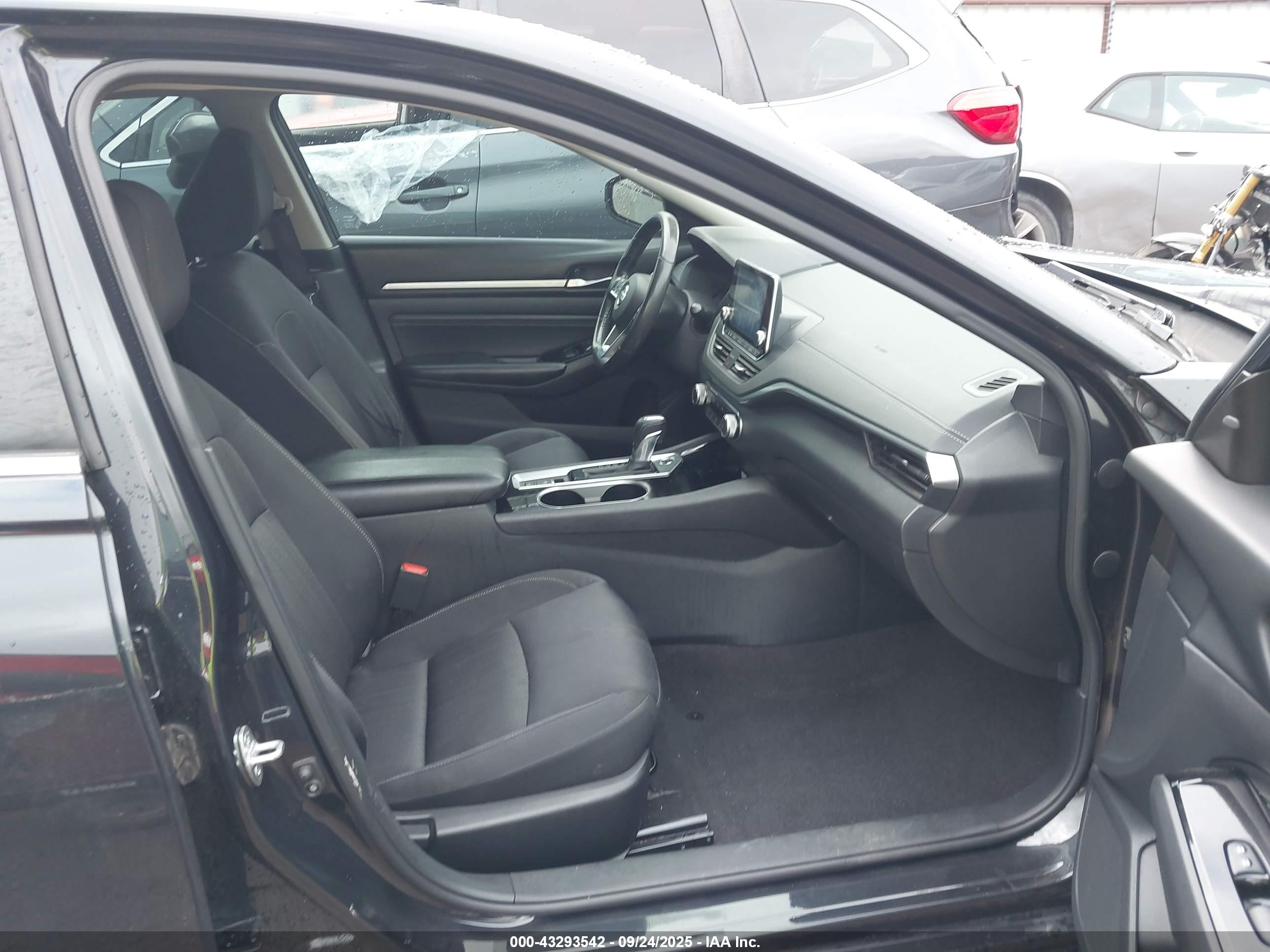 NISSAN ALTIMA image 5