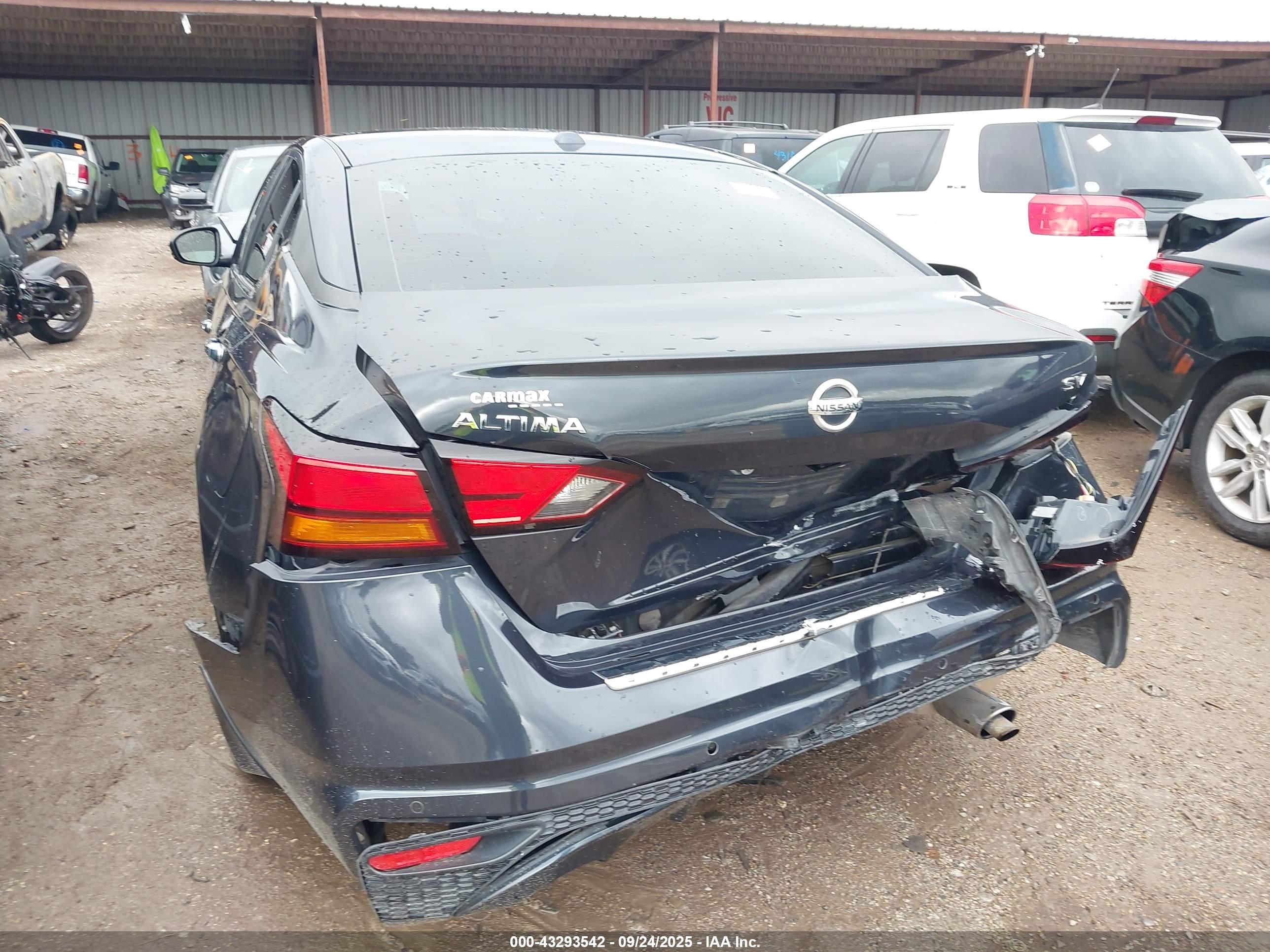 NISSAN ALTIMA image 6