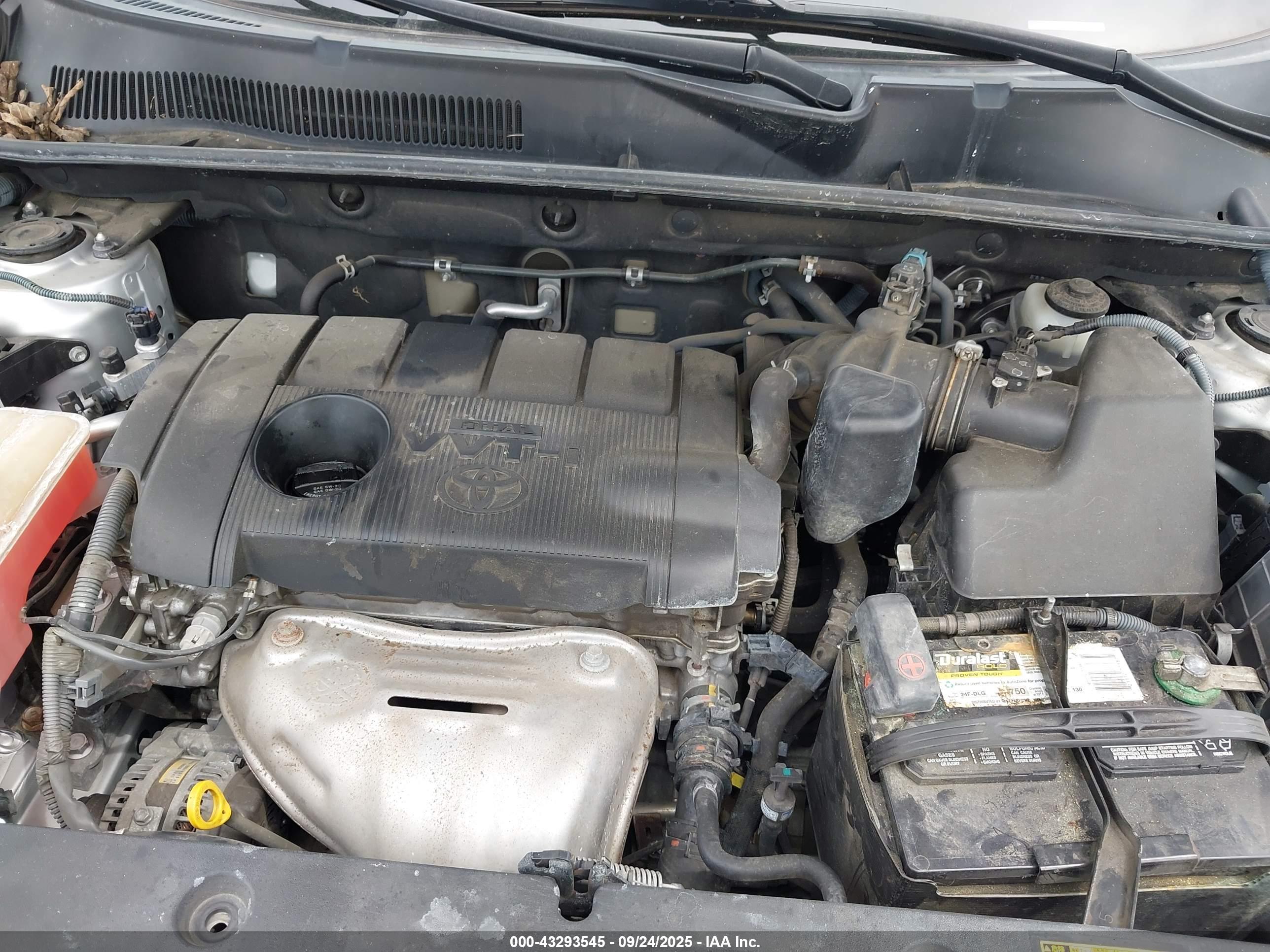TOYOTA RAV4 image 10