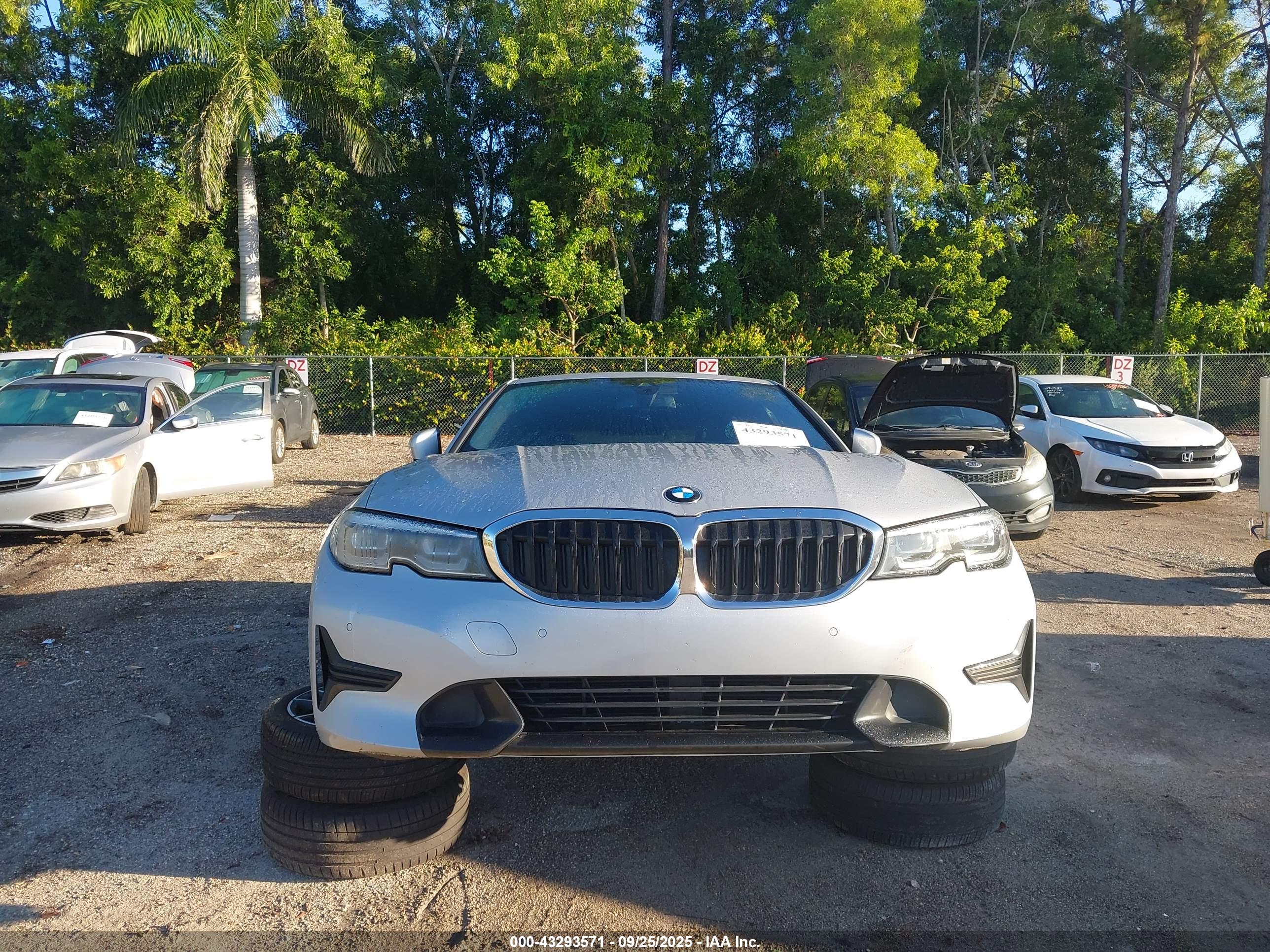 BMW 330I image 6