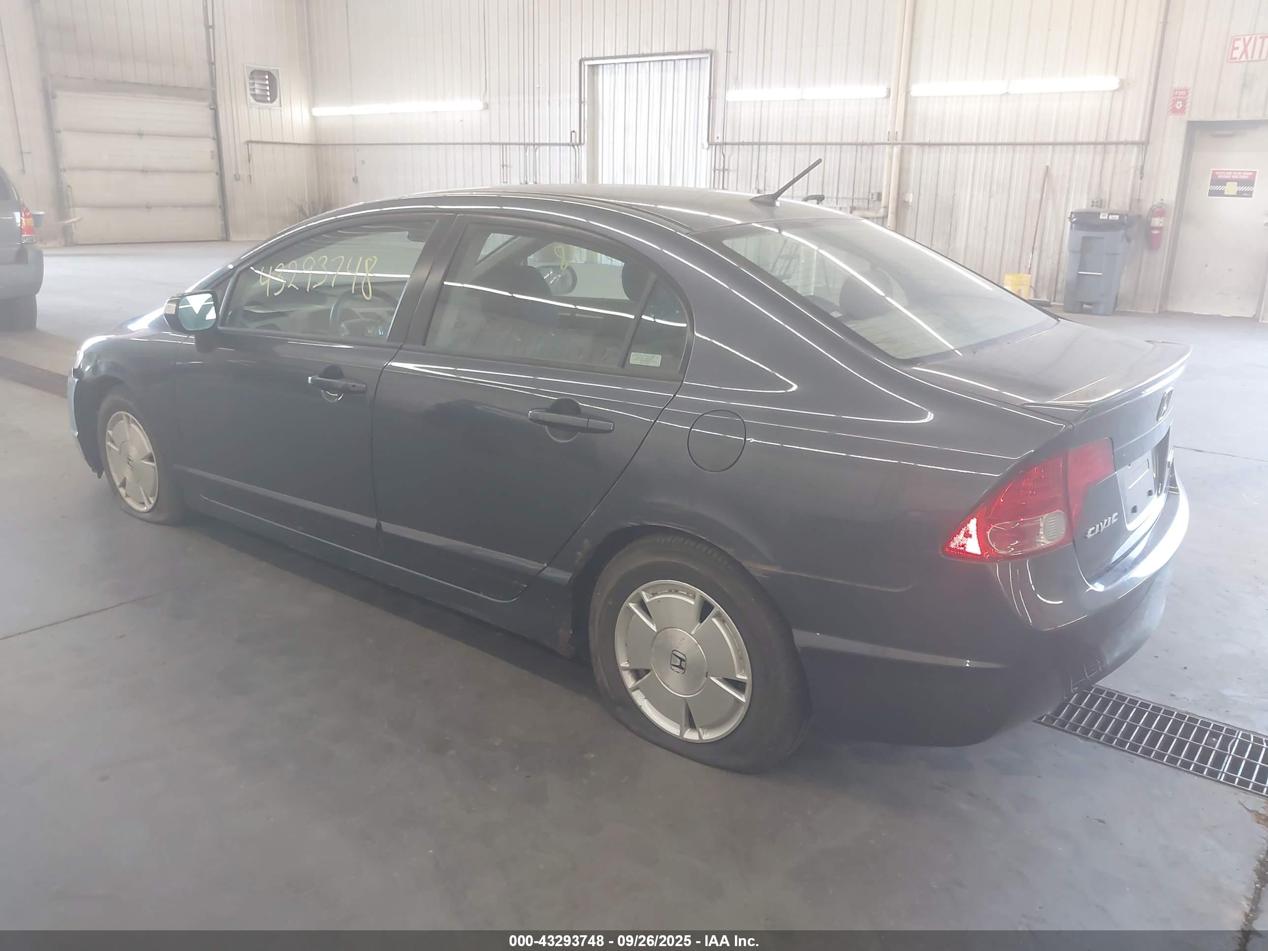 HONDA CIVIC image 3