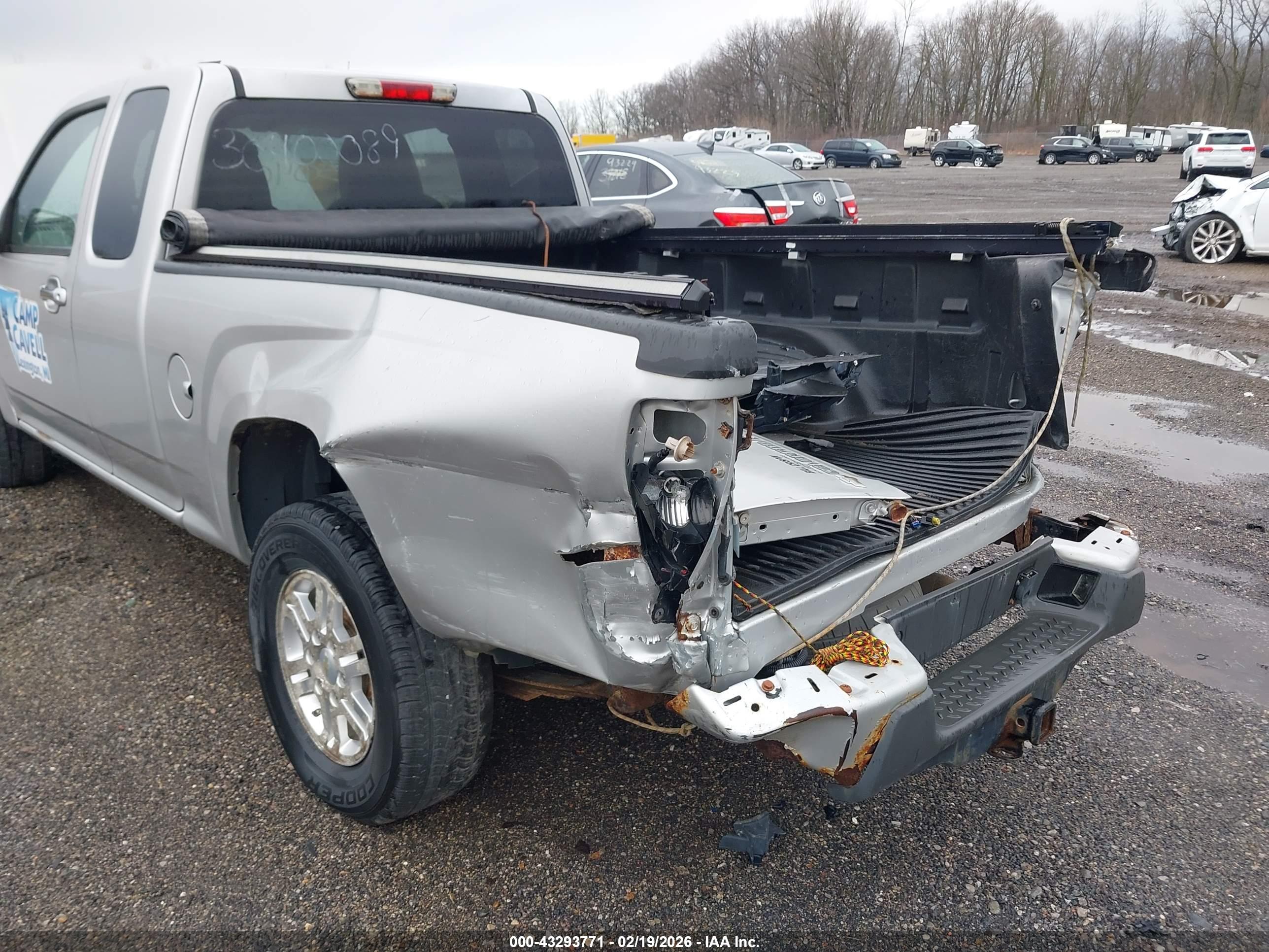 CHEVROLET COLORADO image 6