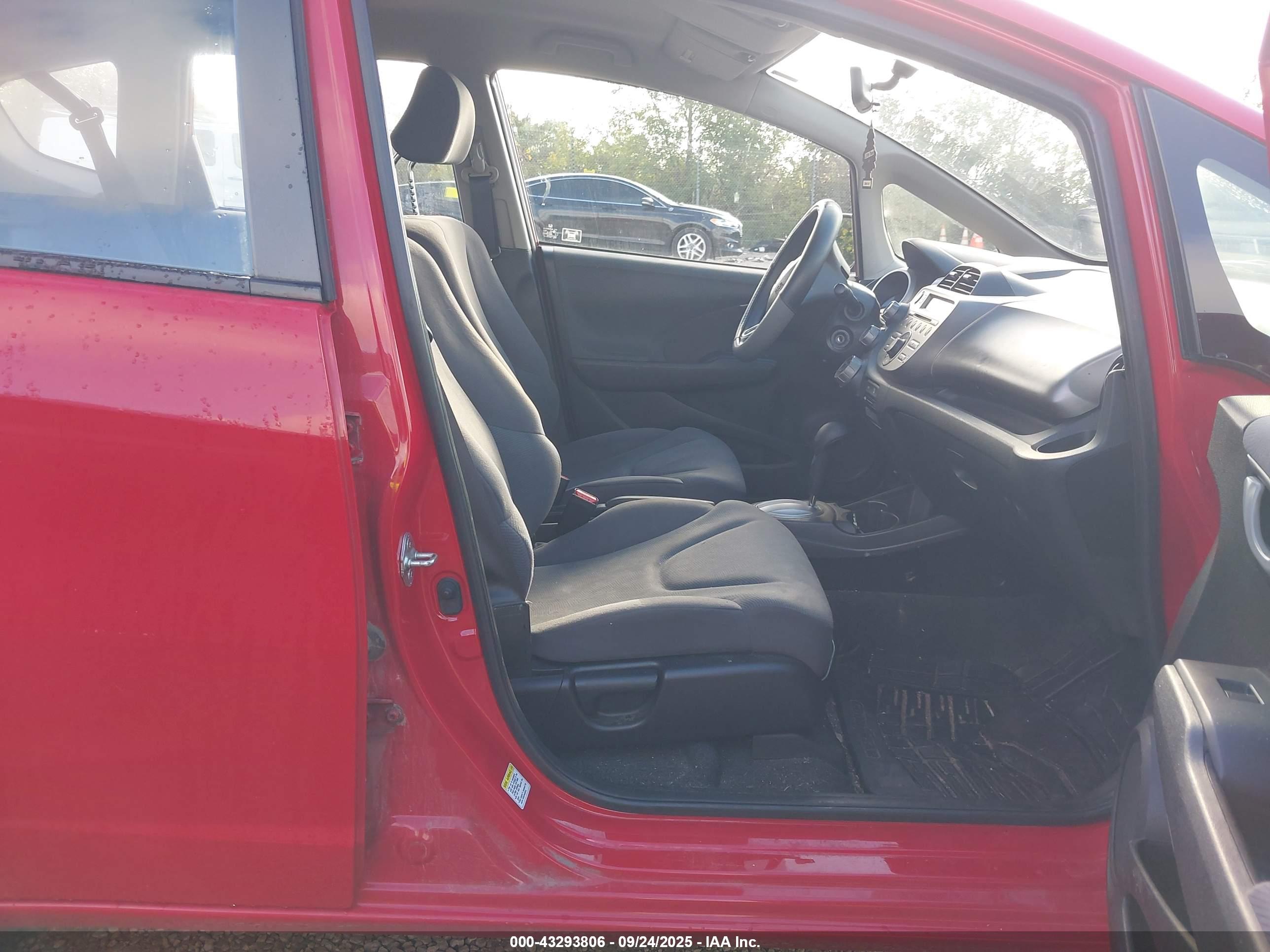 HONDA FIT image 5