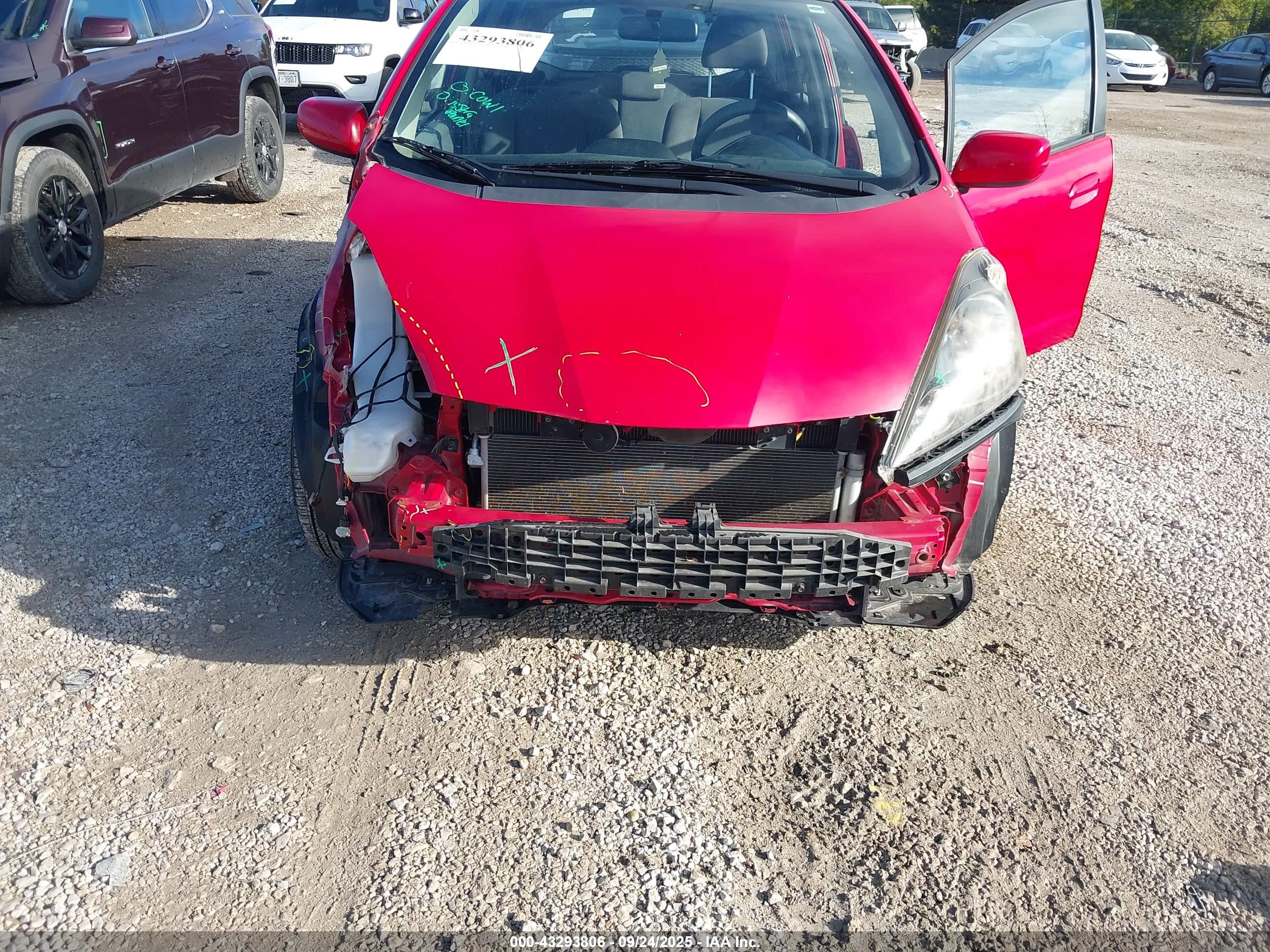 HONDA FIT image 6