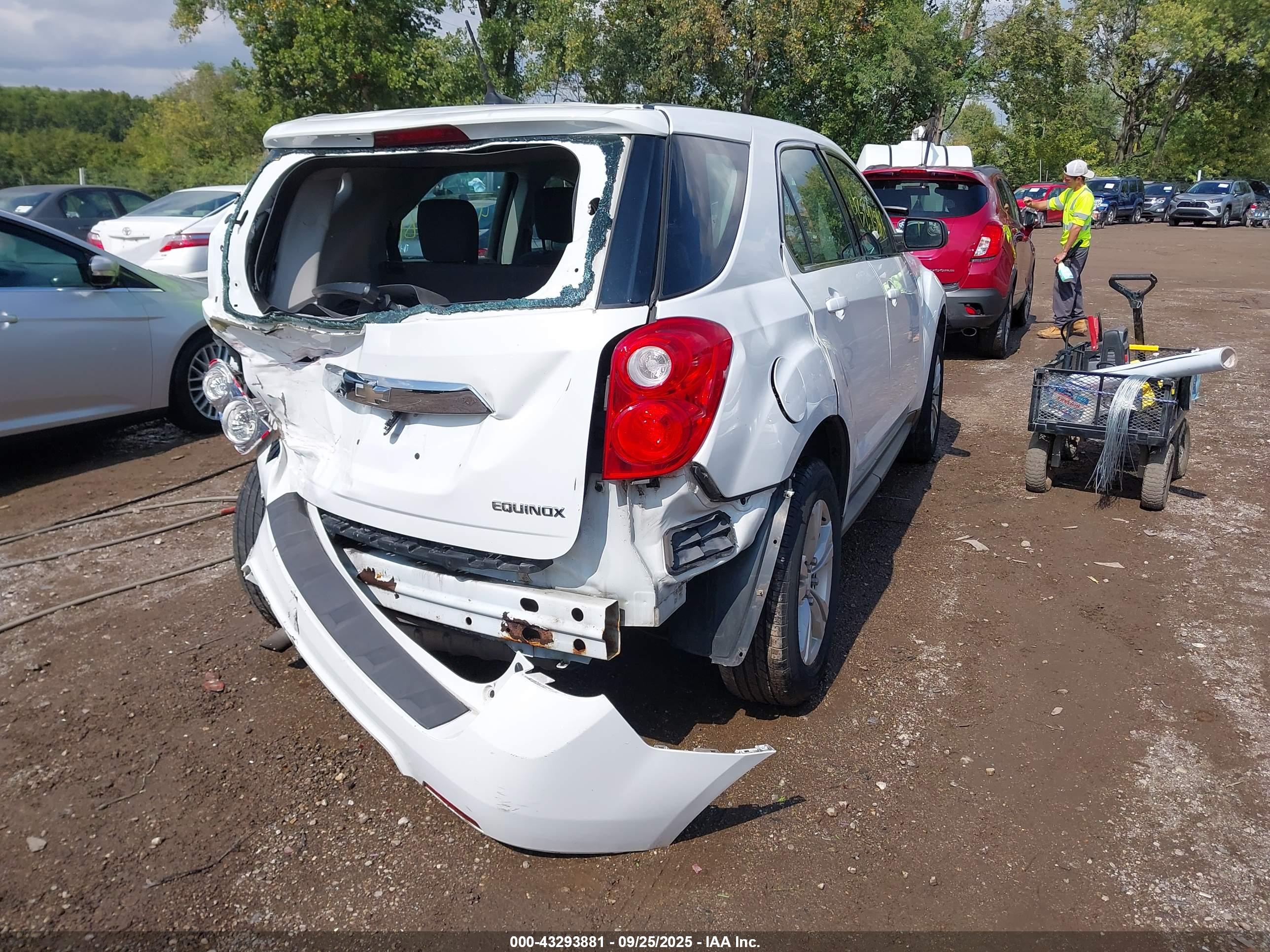 CHEVROLET EQUINOX image 4