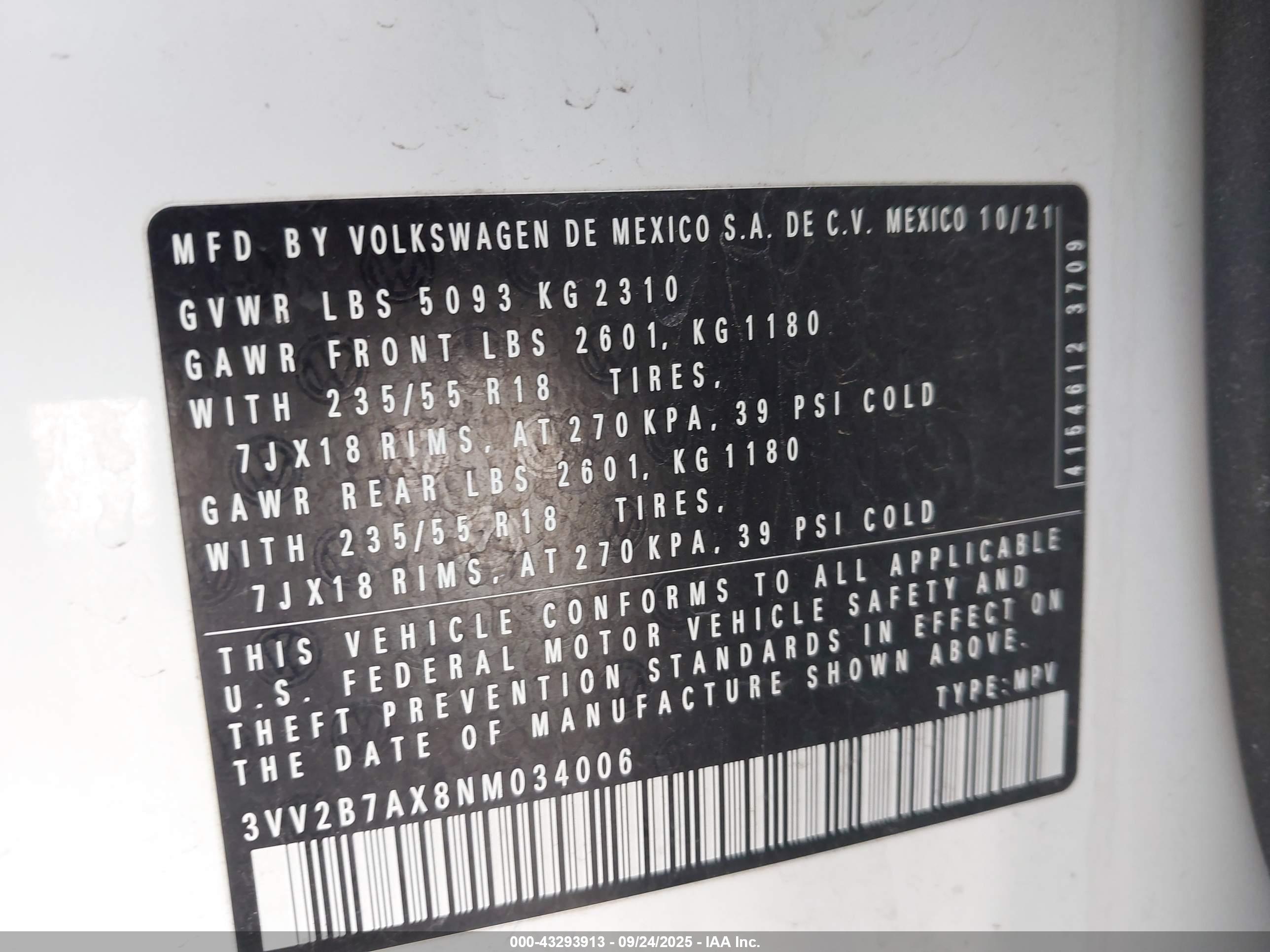 VOLKSWAGEN TIGUAN image 9