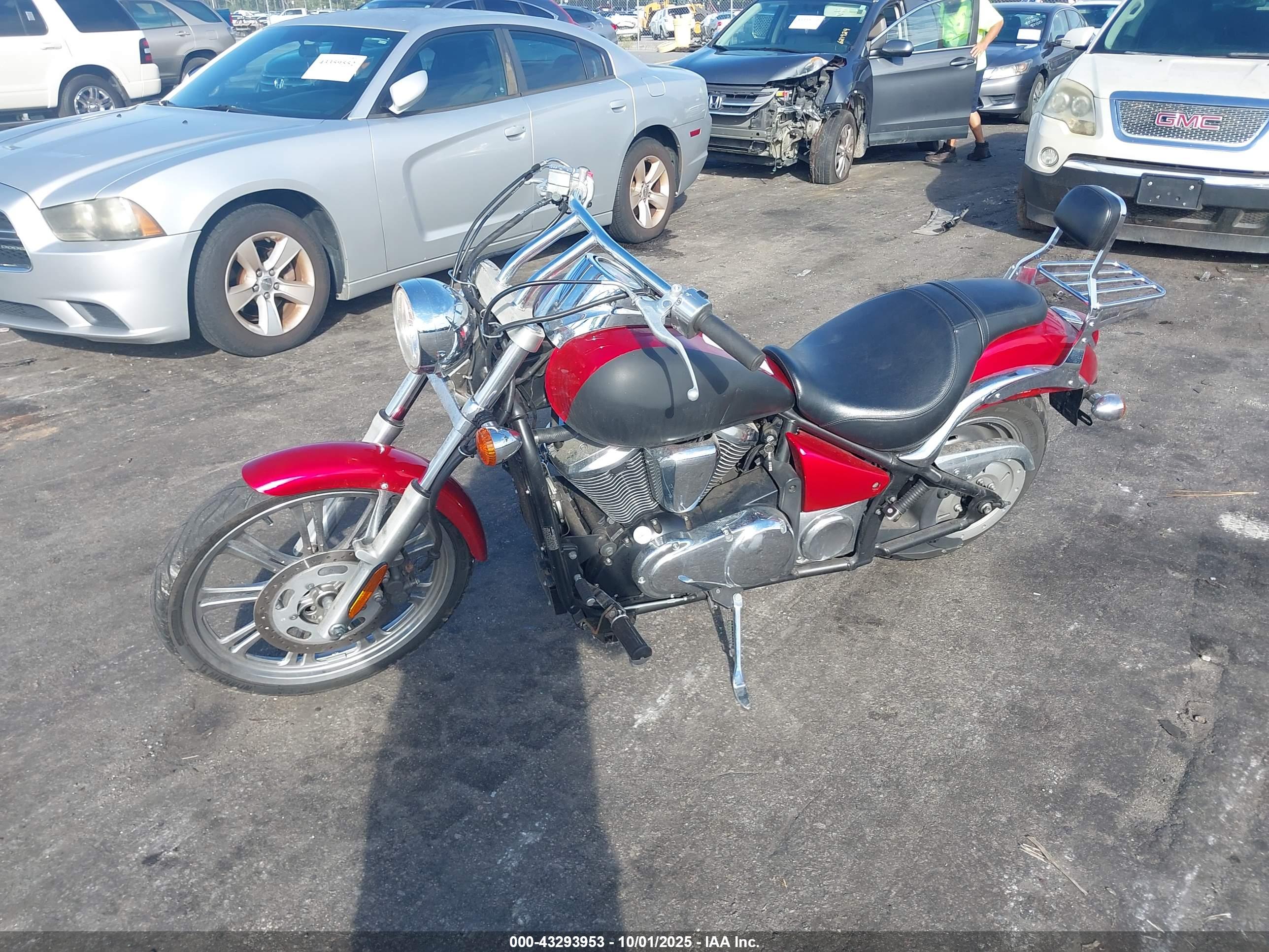 KAWASAKI VN900 image 2