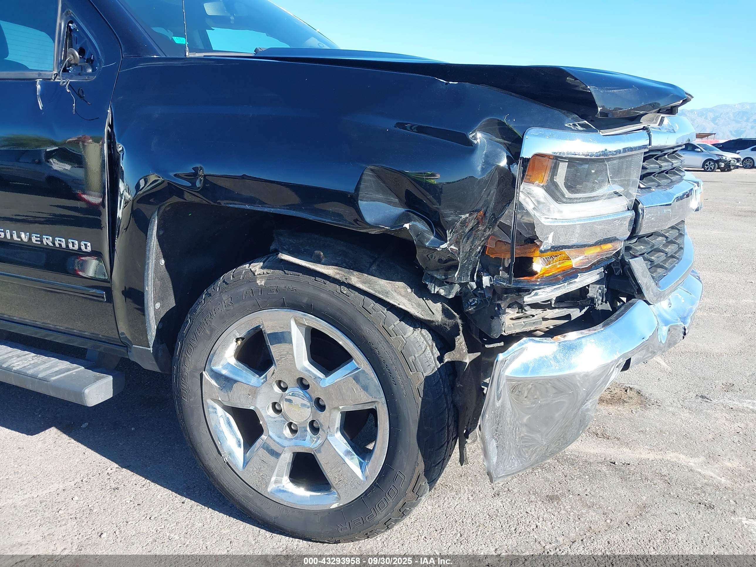 CHEVROLET SILVERADO image 6
