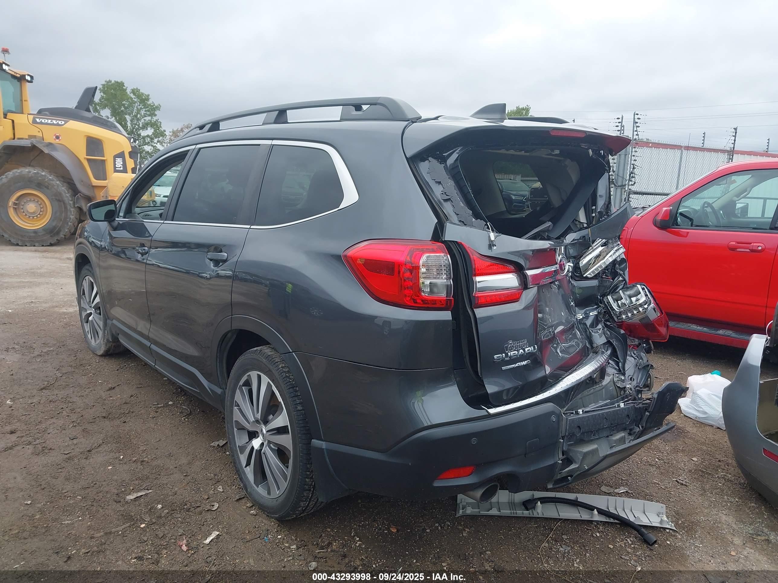 SUBARU ASCENT image 3