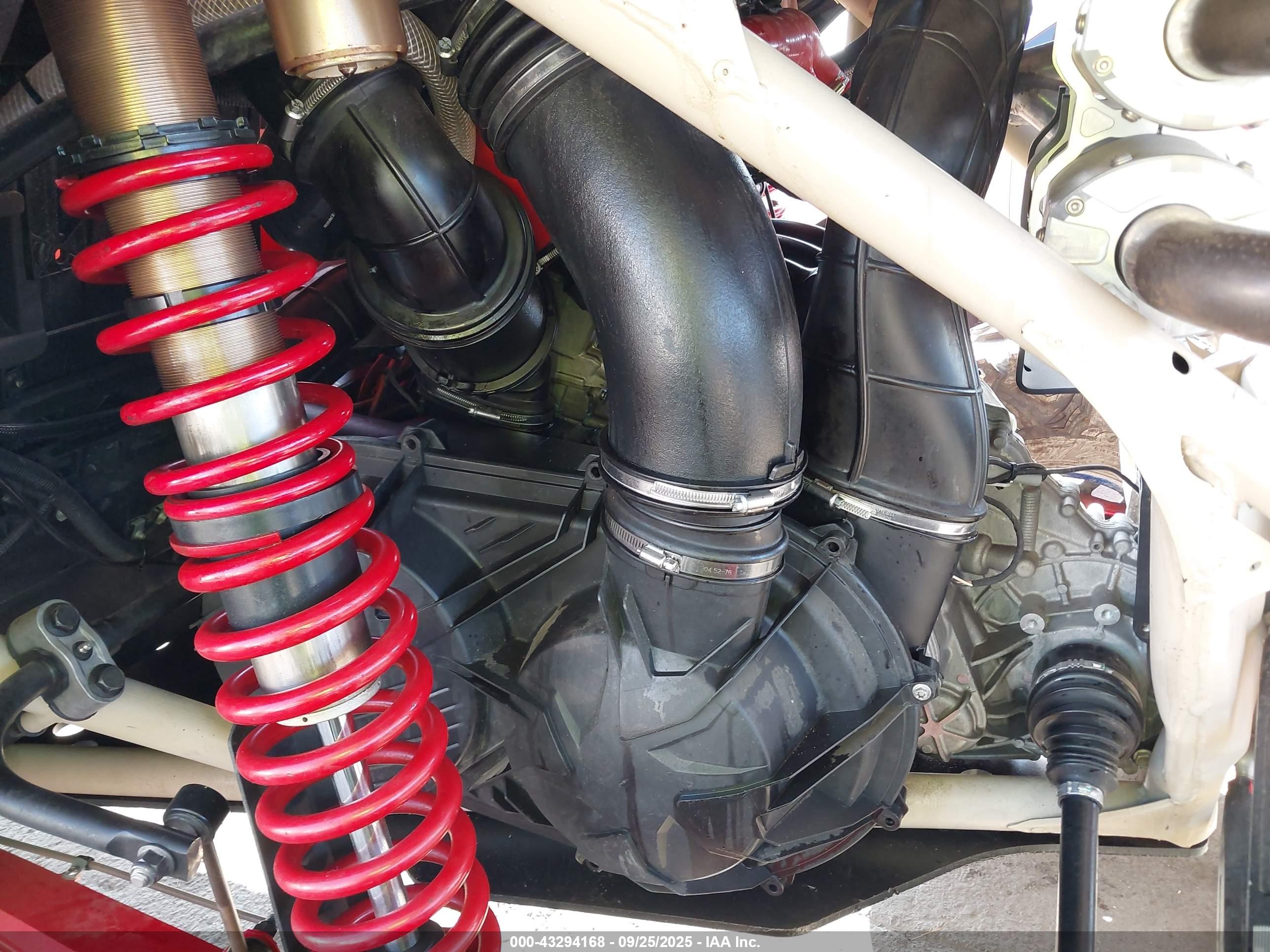 CAN-AM MAVERICK image 9