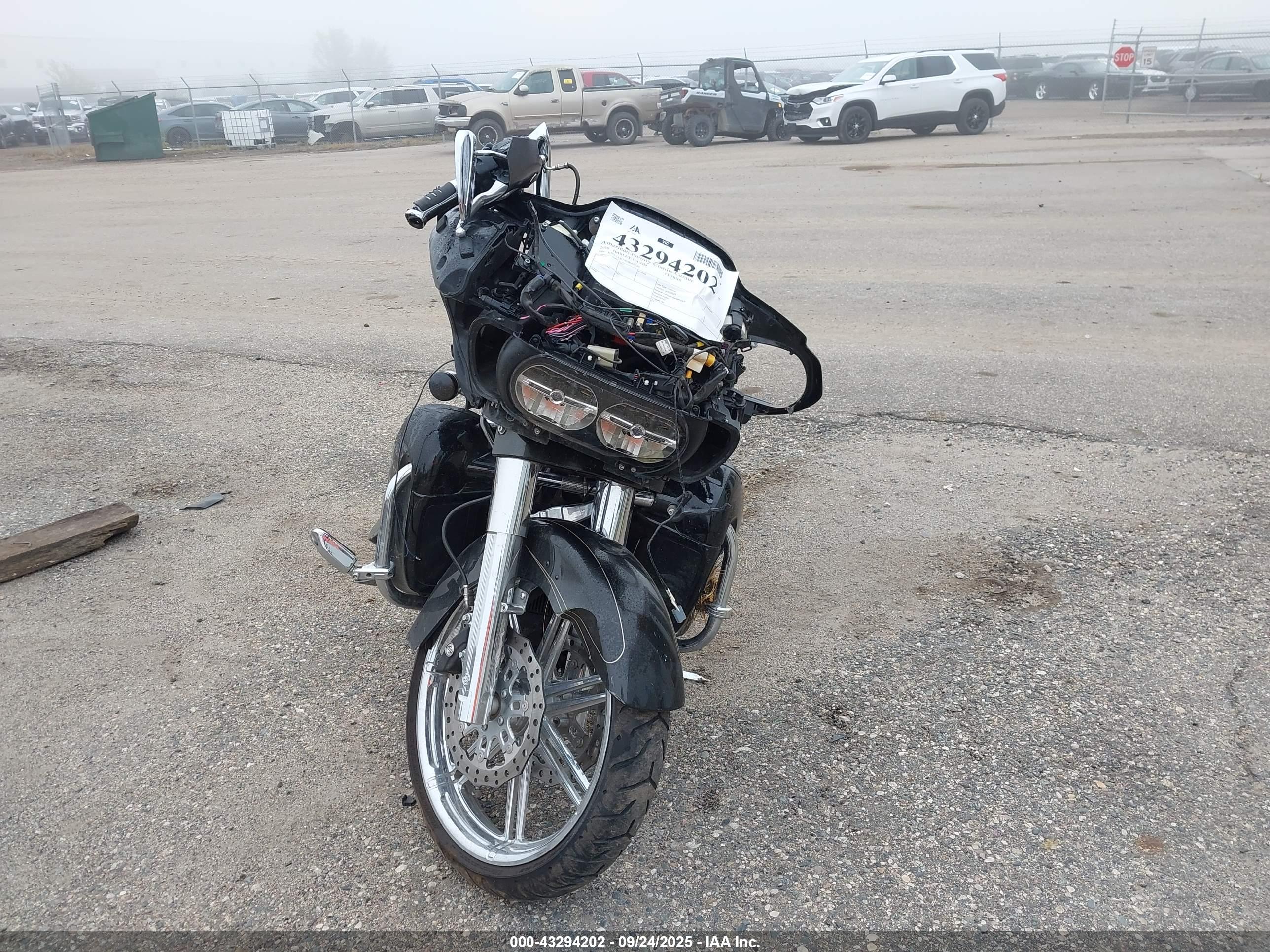 HARLEY-DAVIDSON FLTRXS image 5