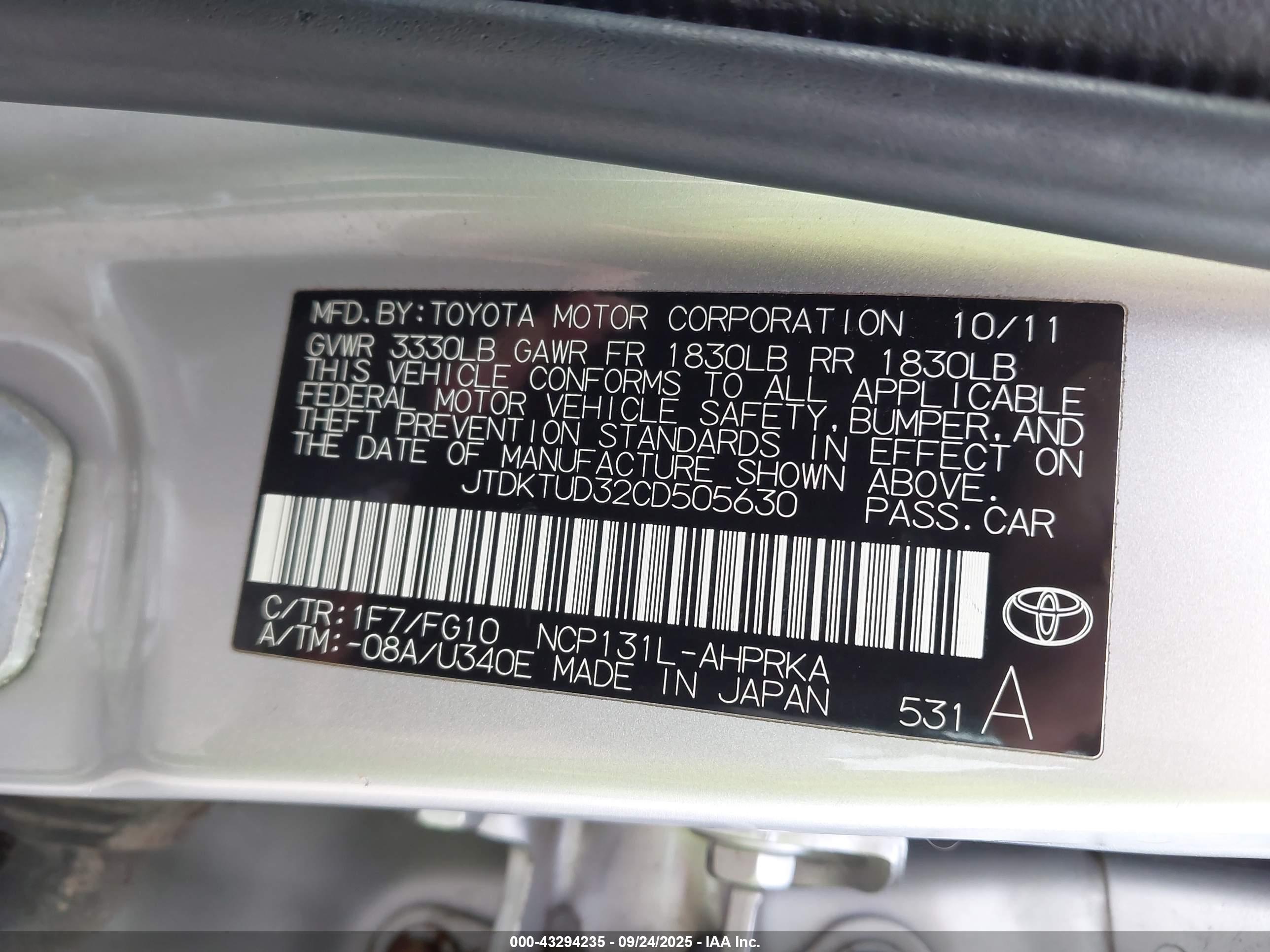 TOYOTA YARIS image 9
