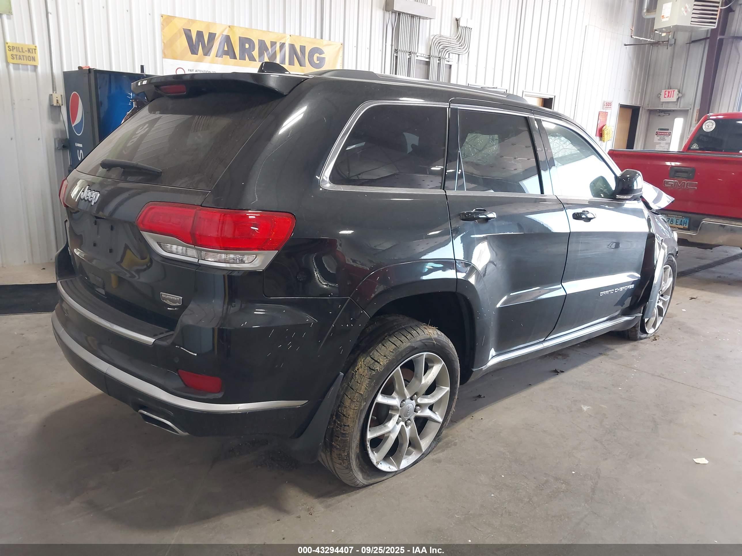 JEEP GRAND image 4