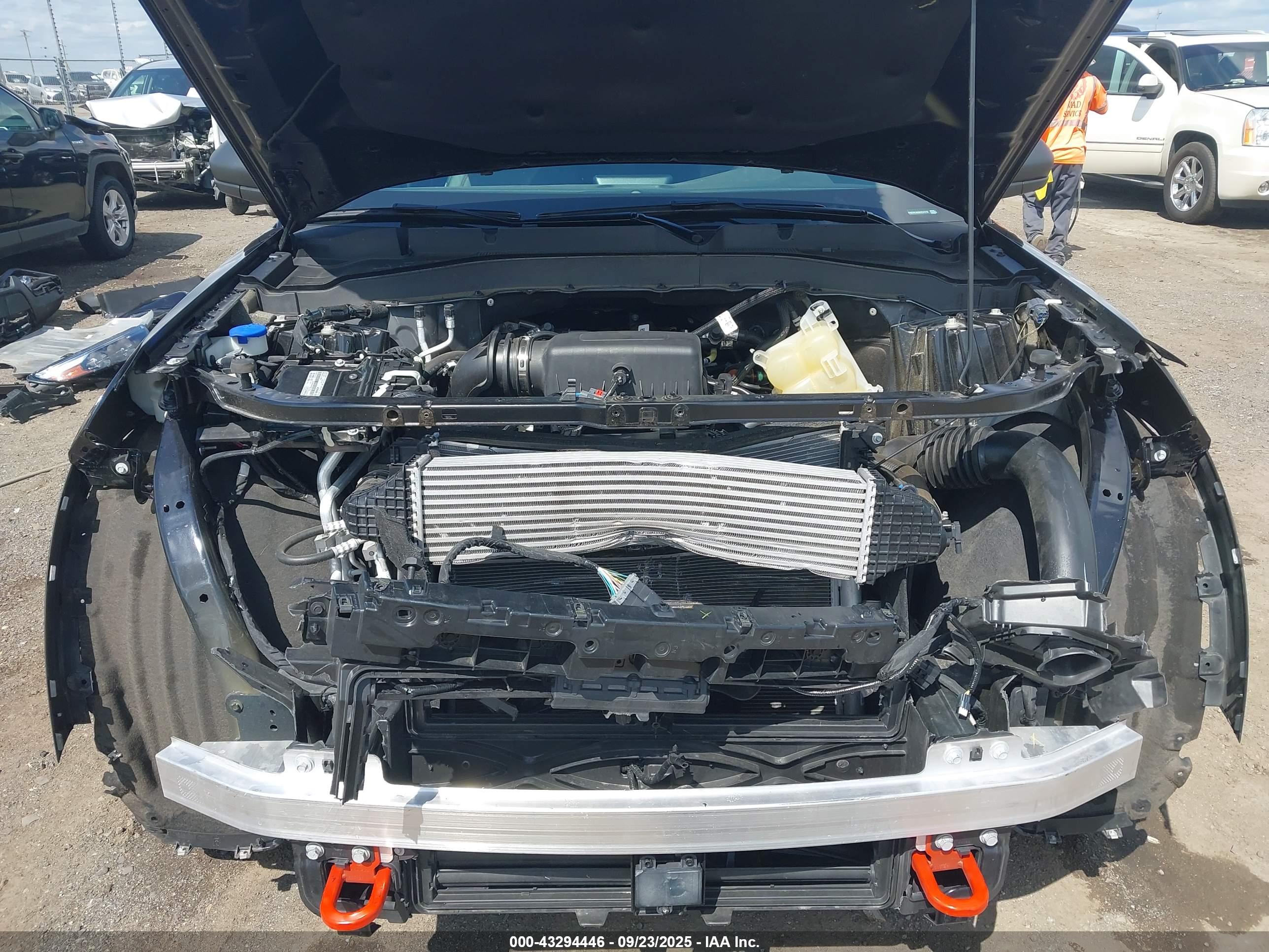 FORD EXPLORER image 10