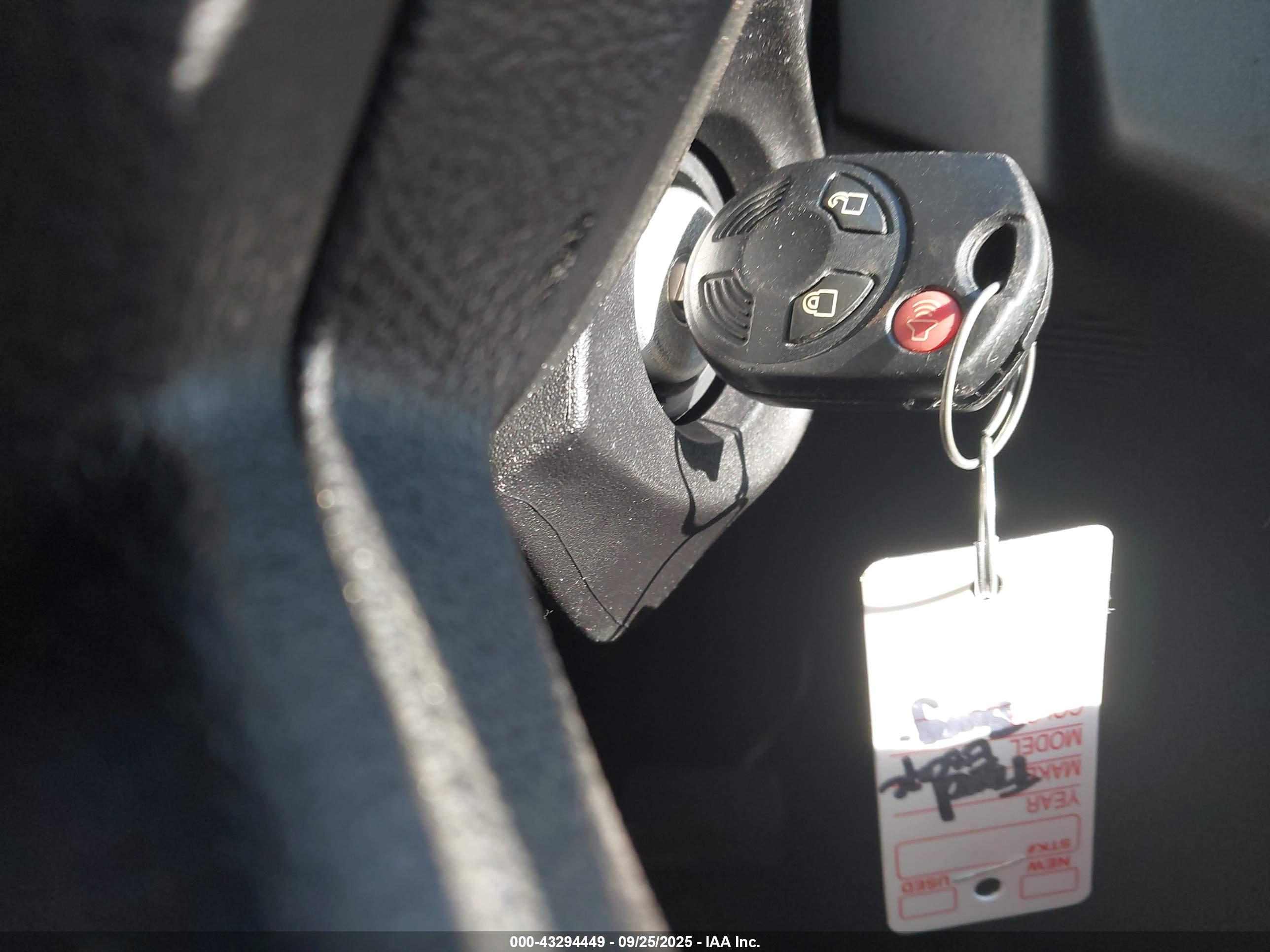 FORD ESCAPE image 11