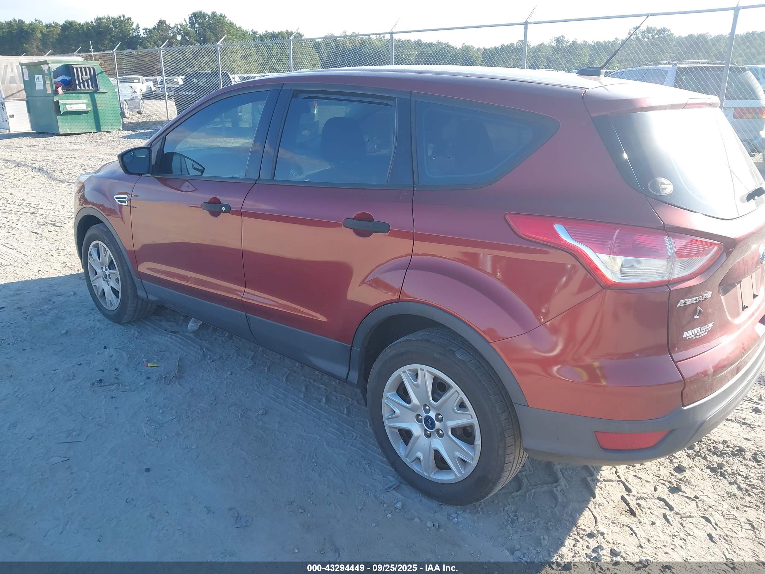 FORD ESCAPE image 3