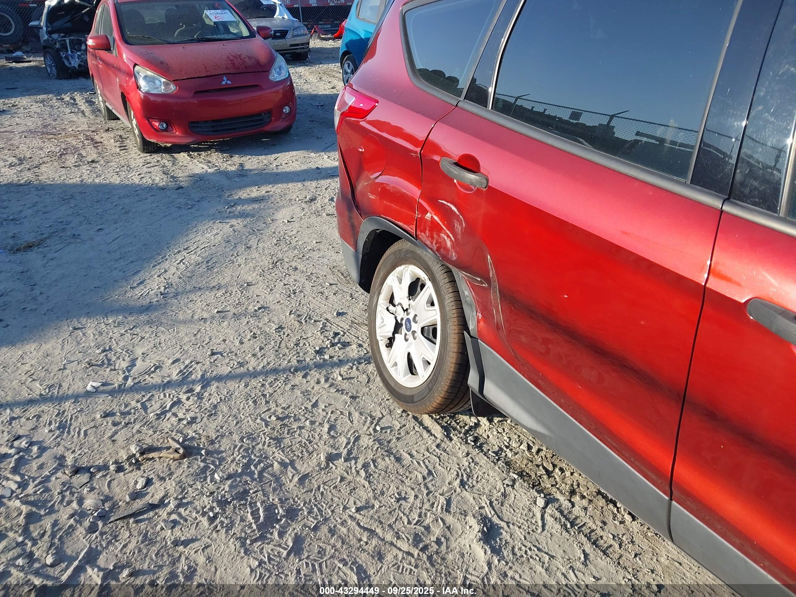 FORD ESCAPE image 6