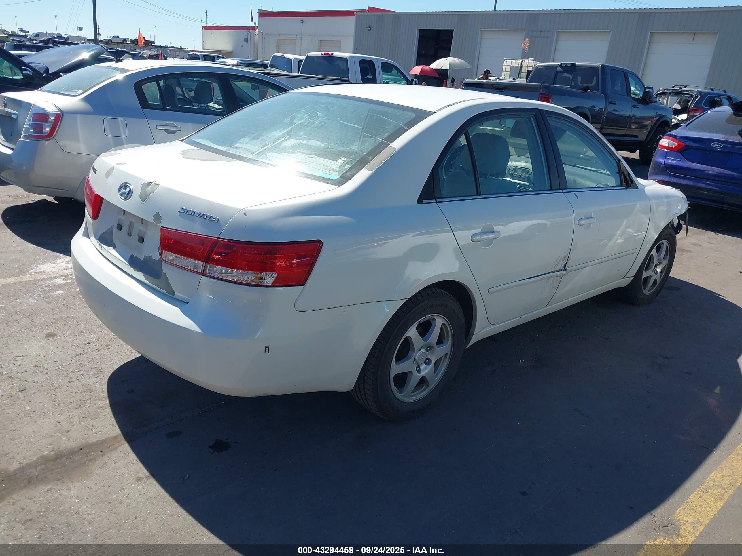 HYUNDAI SONATA image 4