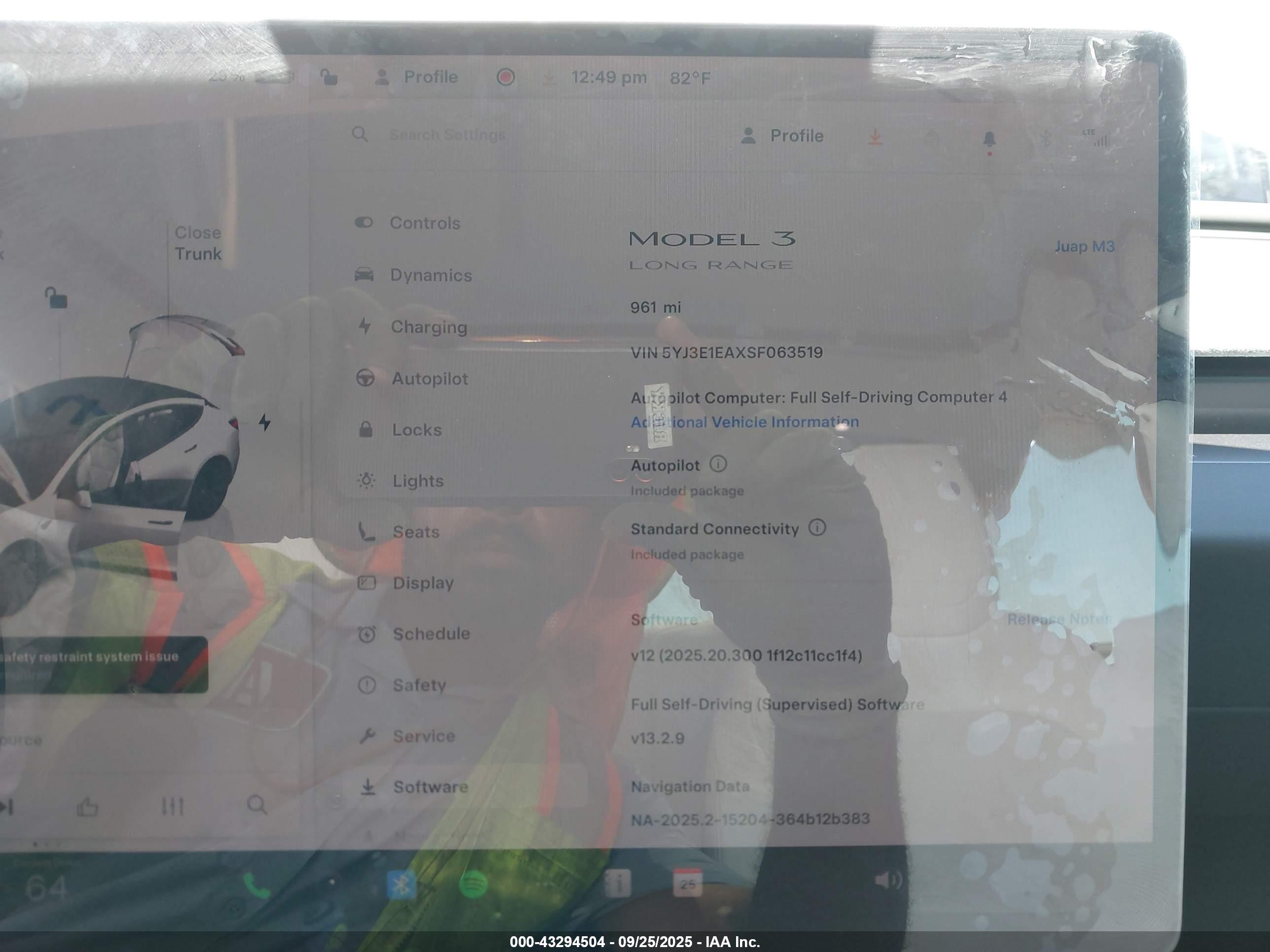 TESLA MODEL image 7