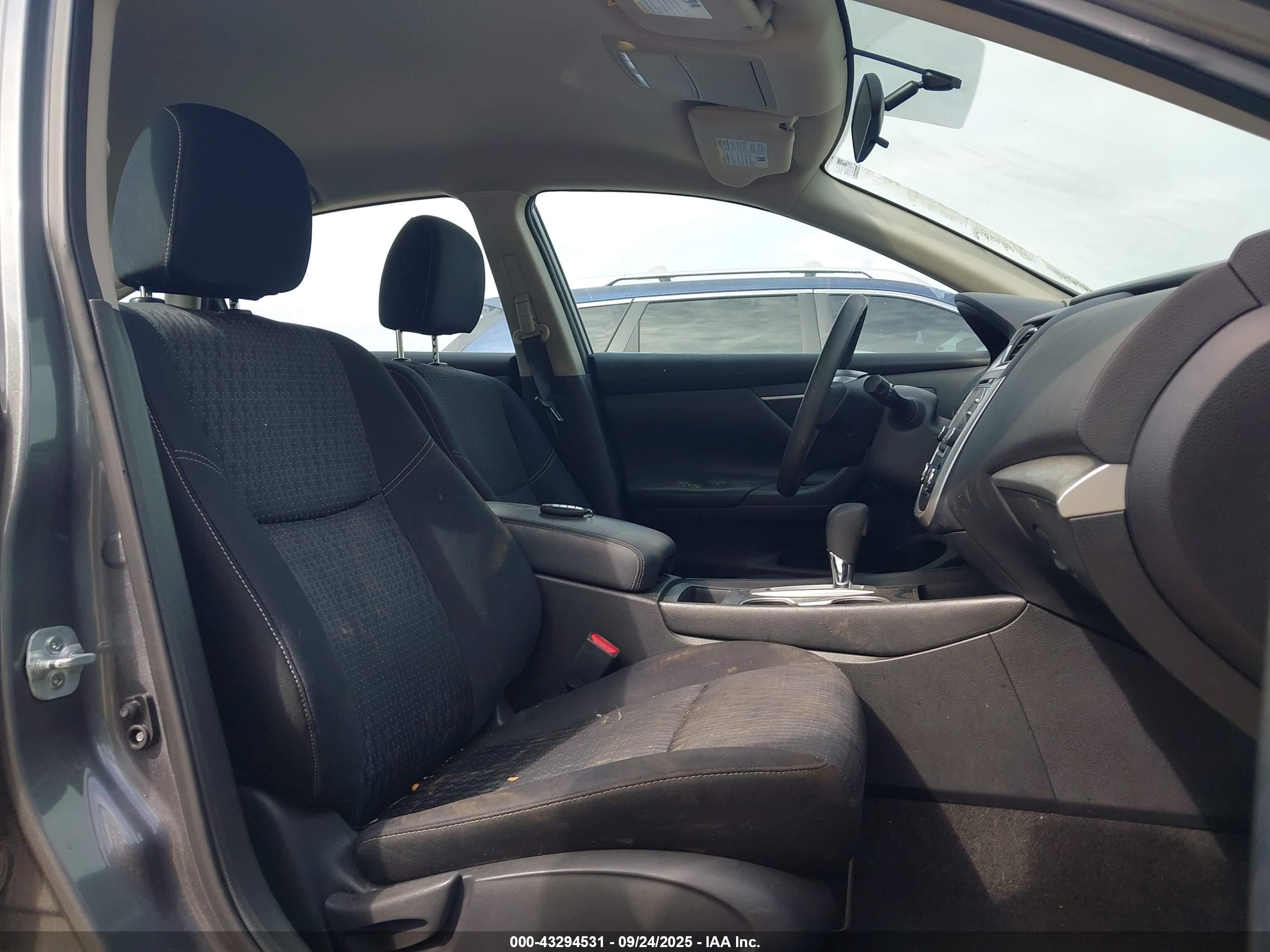 NISSAN ALTIMA image 5