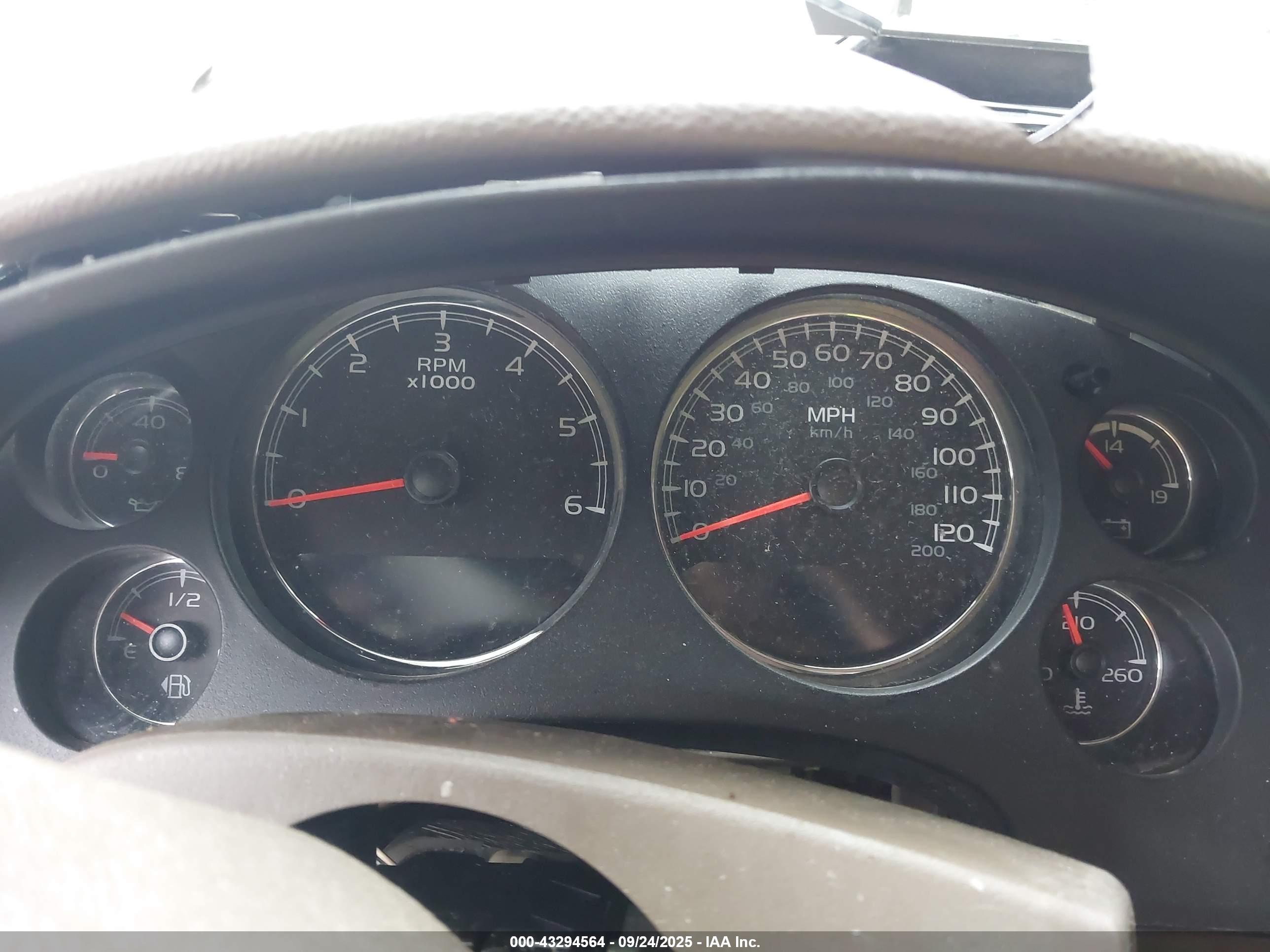 GMC YUKON image 7