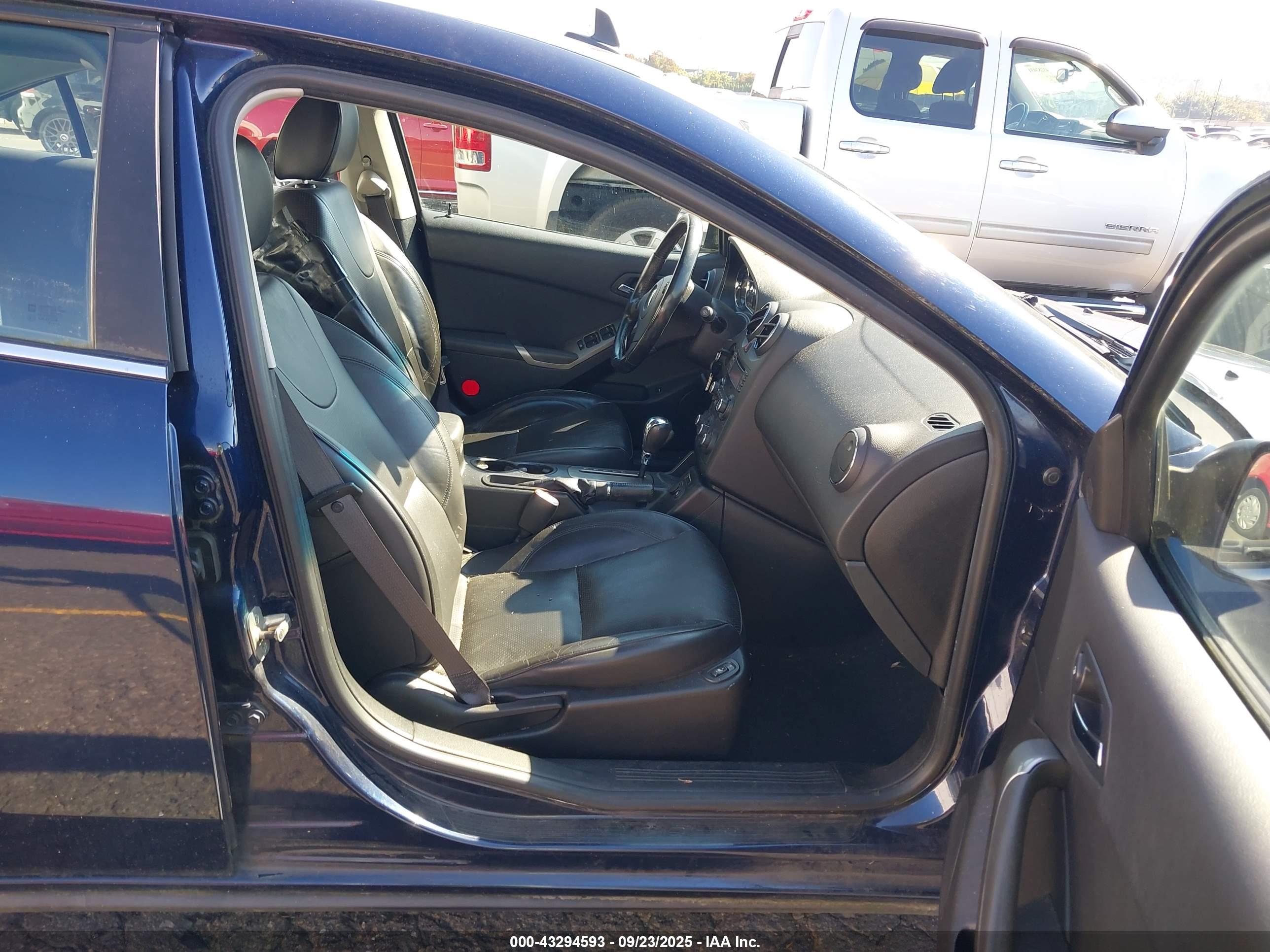 PONTIAC G6 image 5