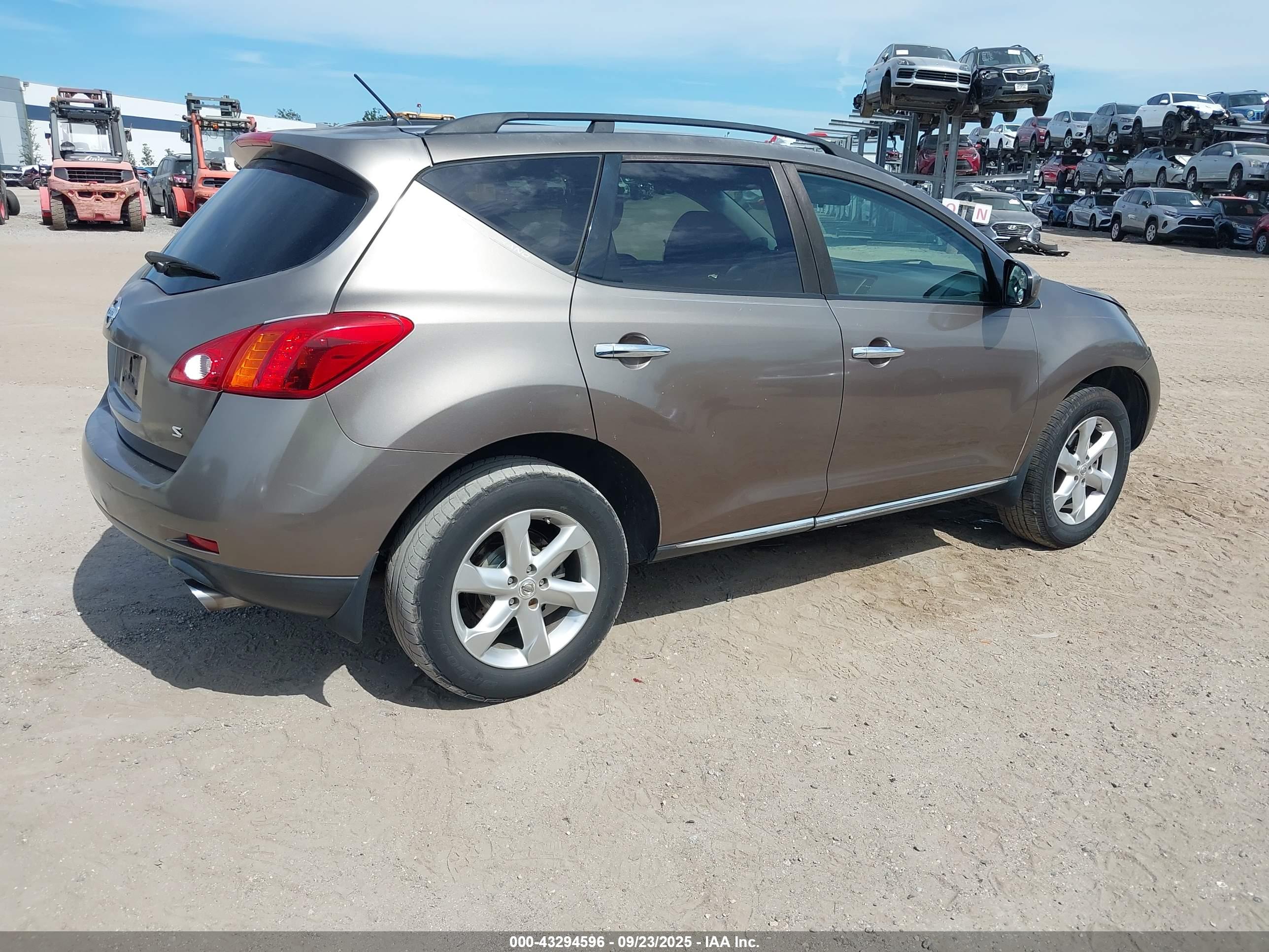 NISSAN MURANO image 4