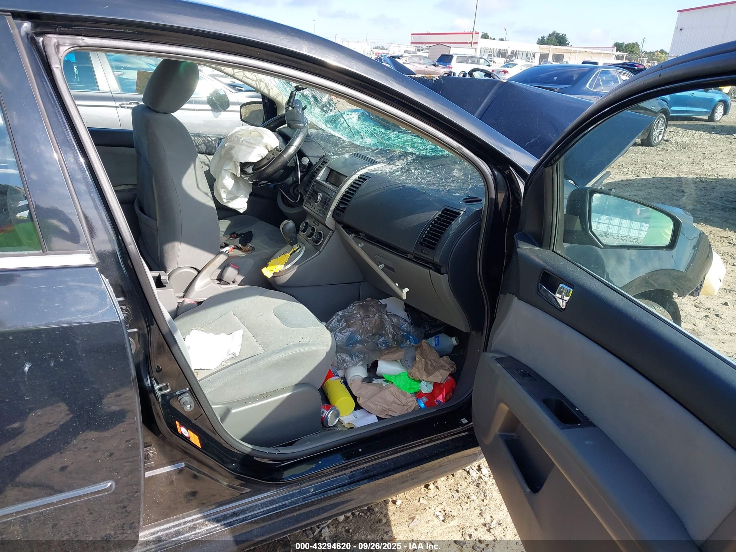 NISSAN SENTRA image 5