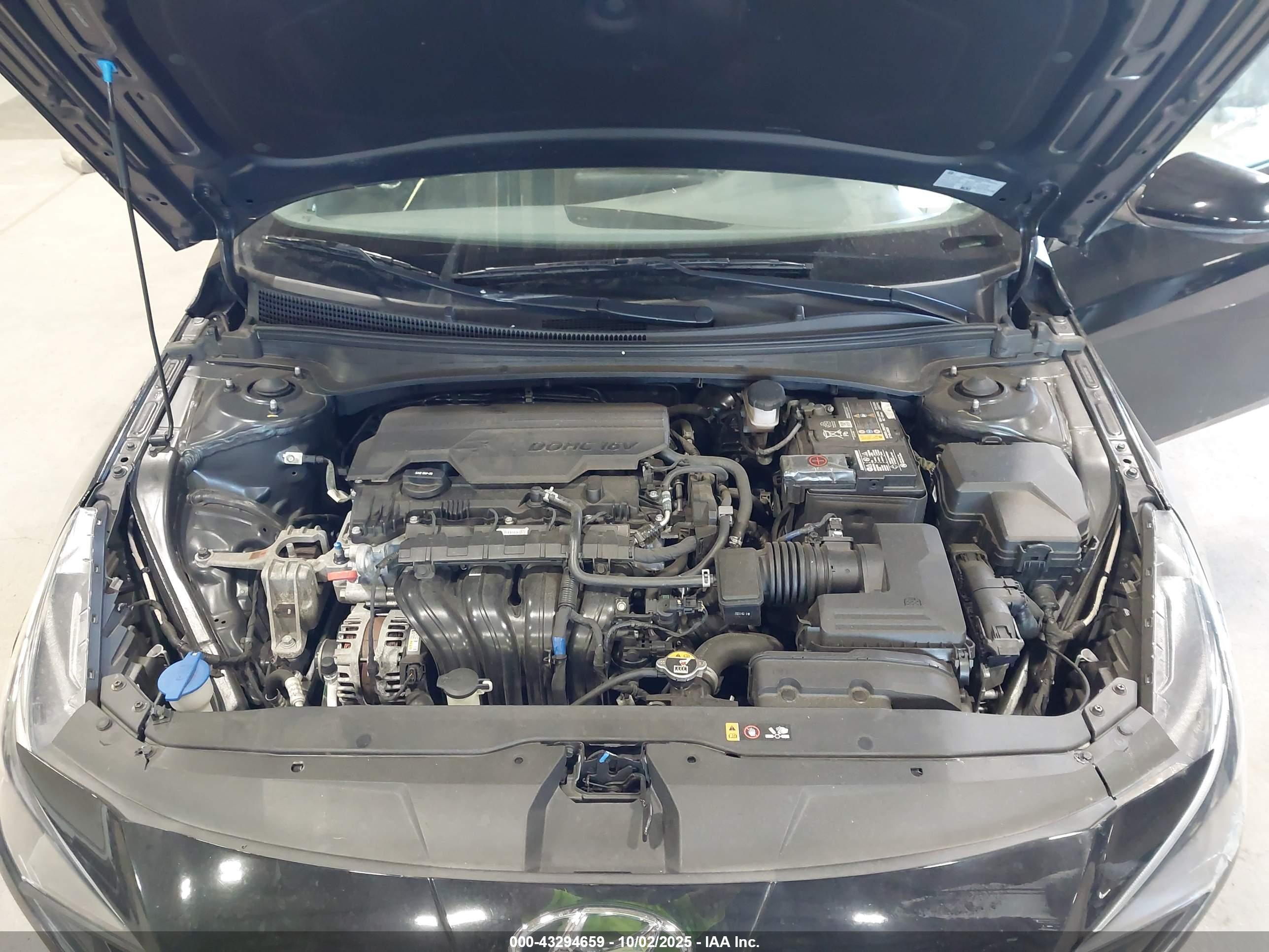 HYUNDAI ELANTRA image 10